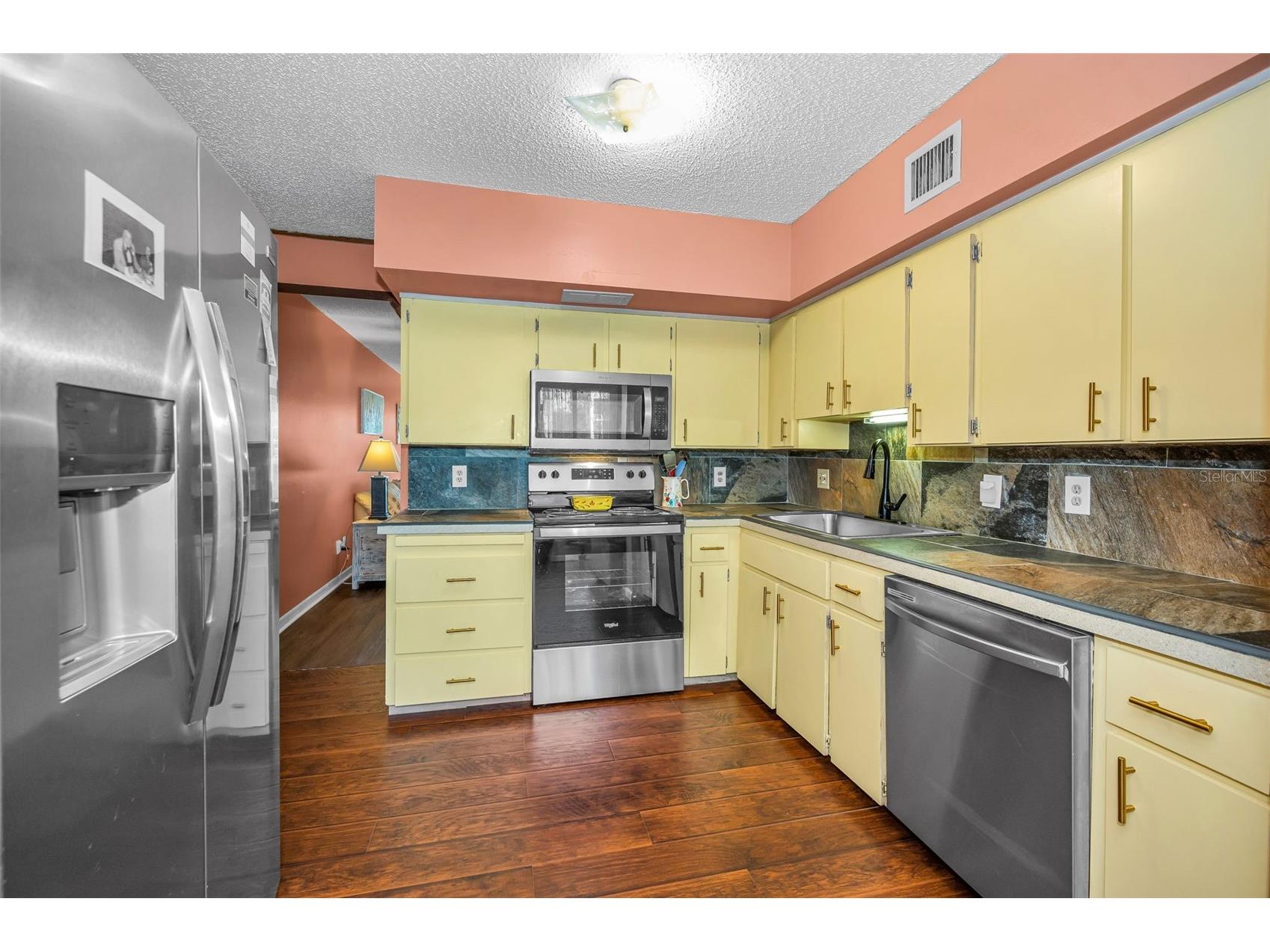 2402 Ecuadorian Way #10 Clearwater FL 33763 TB8430305 image11