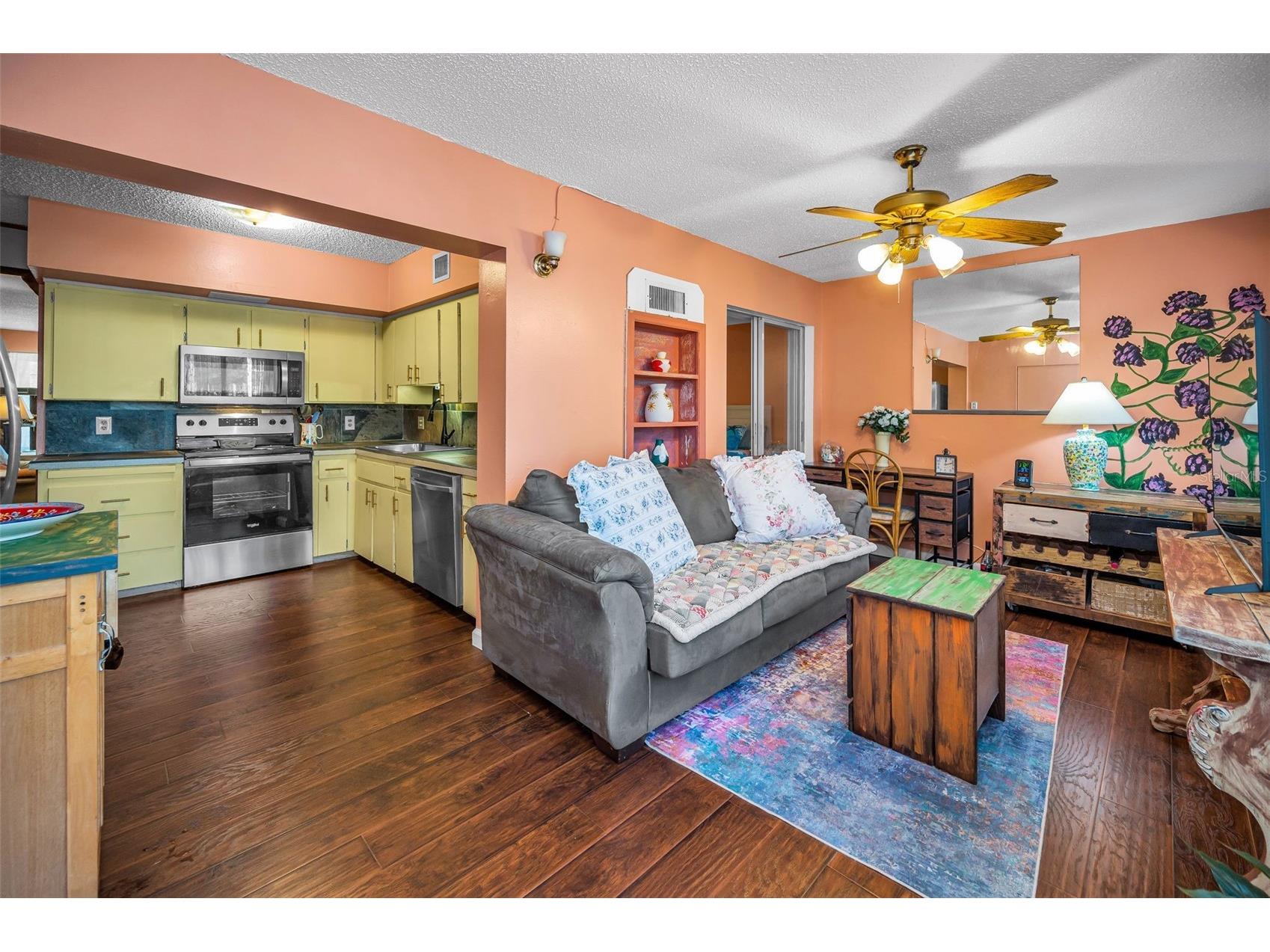 2402 Ecuadorian Way #10 Clearwater FL 33763 TB8430305 image17