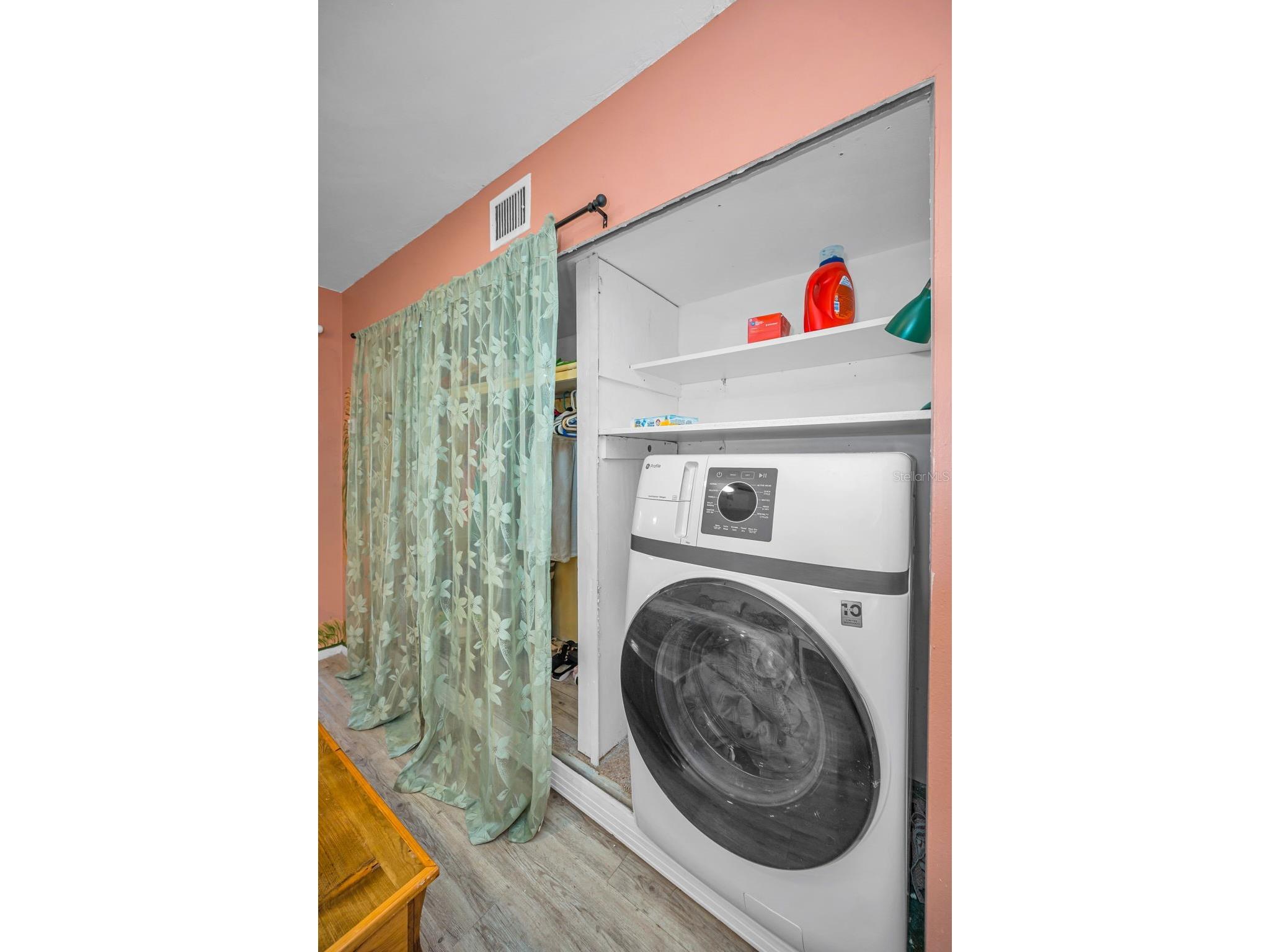 2402 Ecuadorian Way #10 Clearwater FL 33763 TB8430305 image21