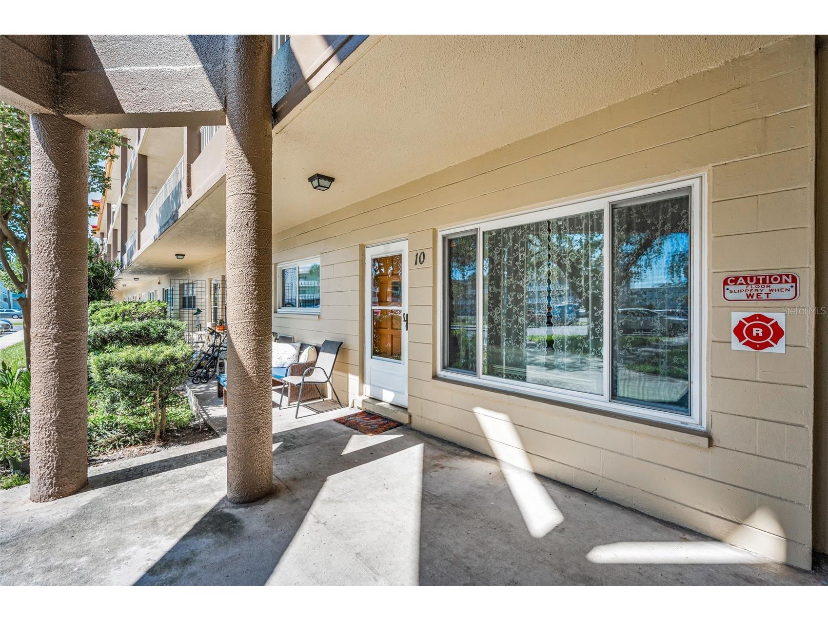 2402 Ecuadorian Way #10 Clearwater FL 33763 TB8430305 image3