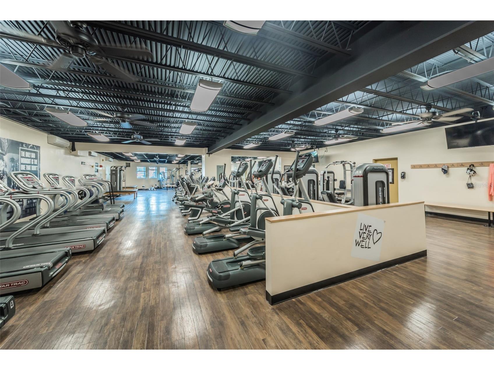 2402 Ecuadorian Way #10 Clearwater FL 33763 TB8430305 image44