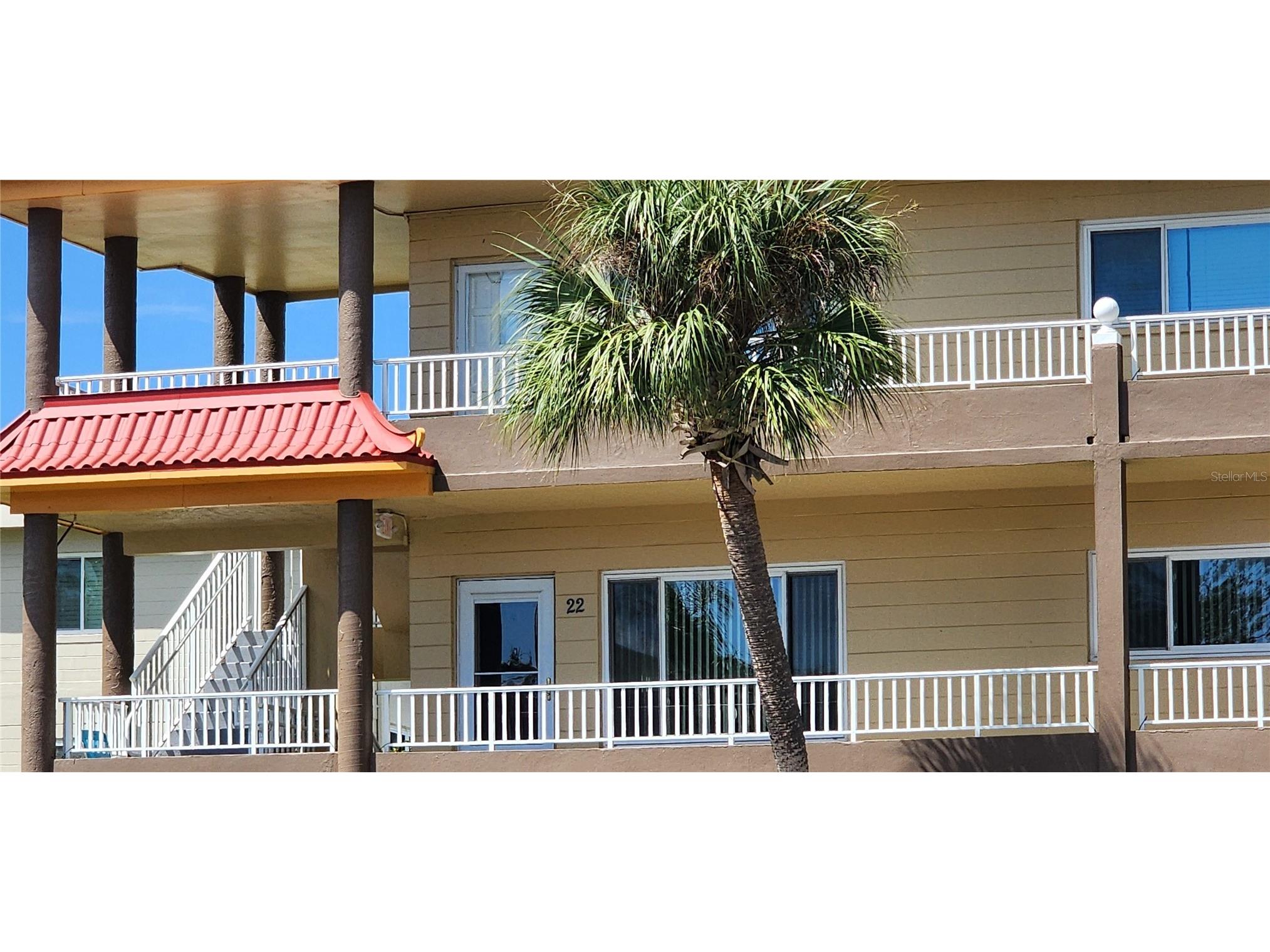 2402 Ecuadorian Way #22 Clearwater FL 33763 W7884671 image1