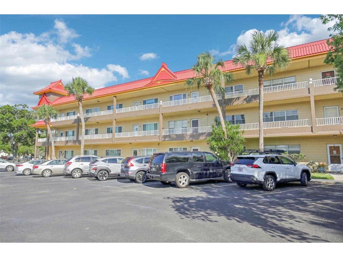 2402 Ecuadorian Way #24 Clearwater FL 33763 T3531139 image1