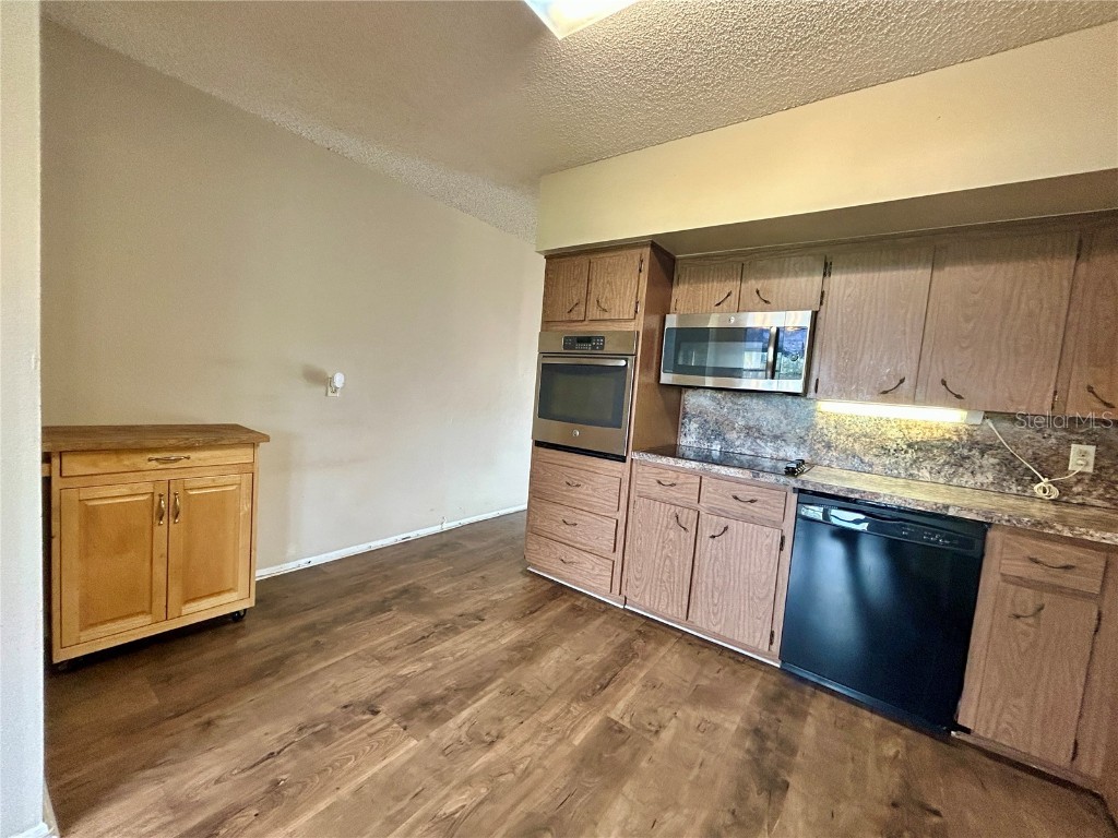 2402 Ecuadorian Way #28 Clearwater FL 33763 TB8425841 image10