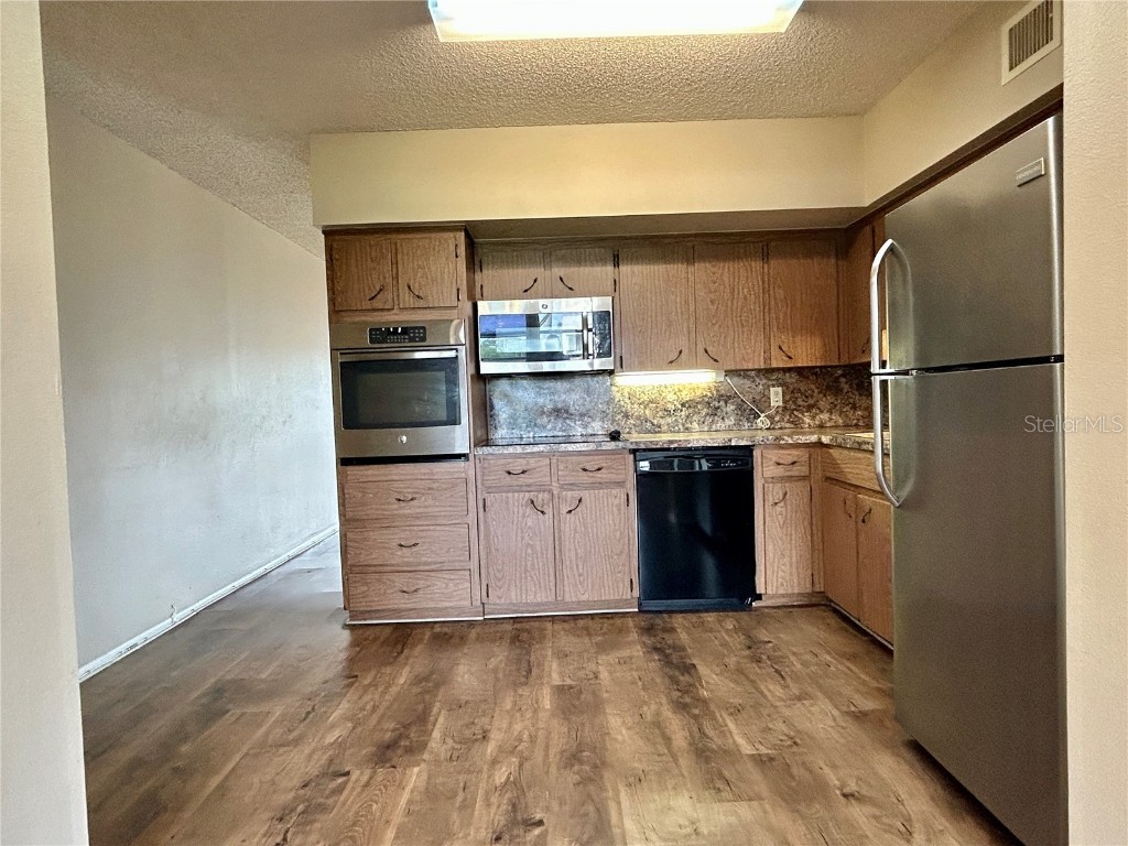 2402 Ecuadorian Way #28 Clearwater FL 33763 TB8425841 image11