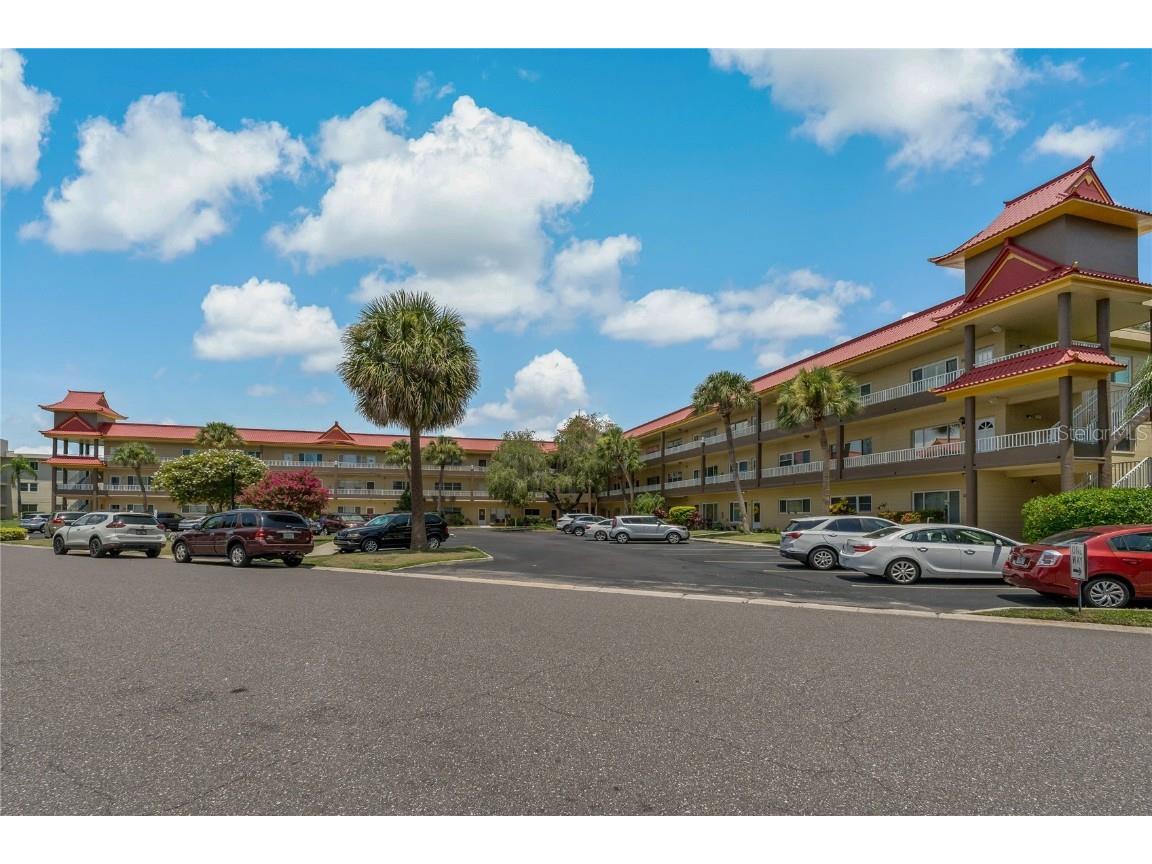 2402 Ecuadorian Way #42 Clearwater FL 33763 U8209237 image1