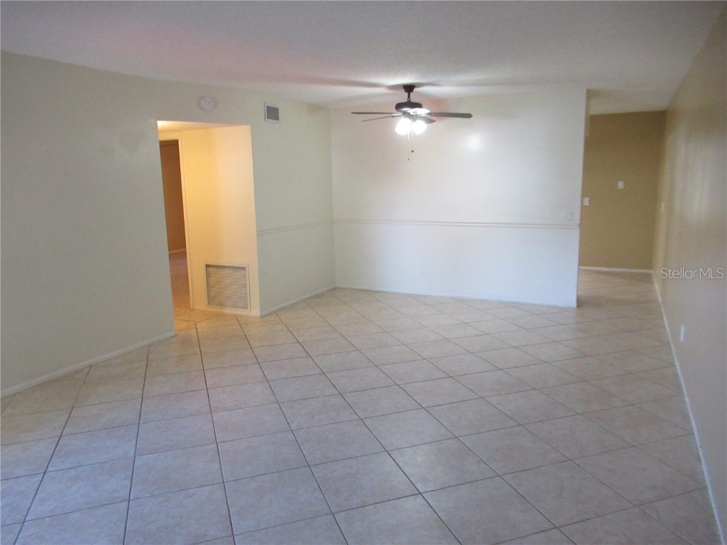 2402 Ecuadorian Way #8 Clearwater FL 33763 TB8451613 image3