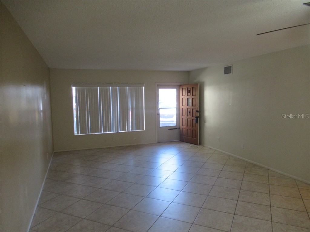2402 Ecuadorian Way #8 Clearwater FL 33763 TB8451613 image4