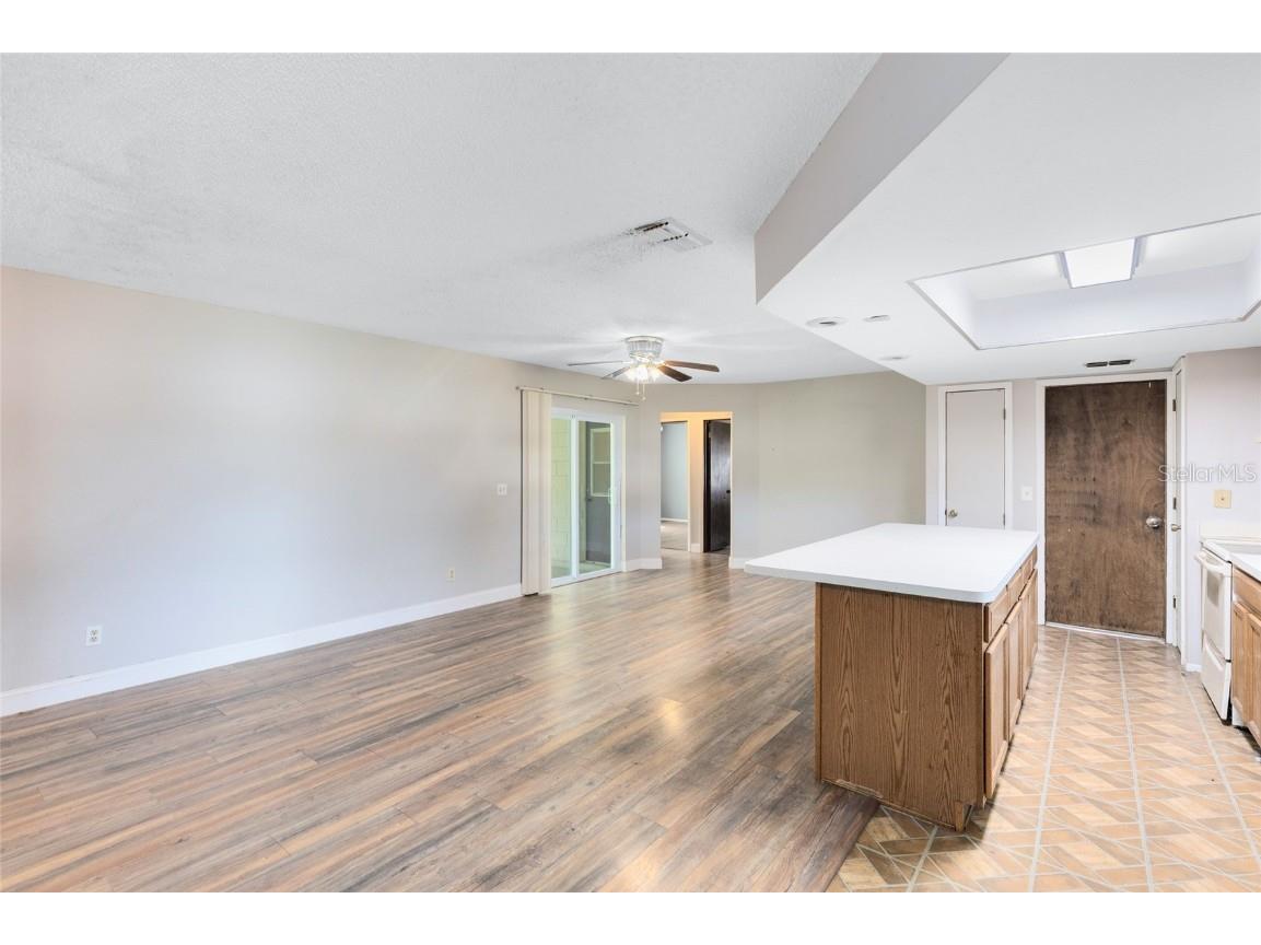 2402 Franklin Drive Kissimmee FL 34744 O6343498 image4