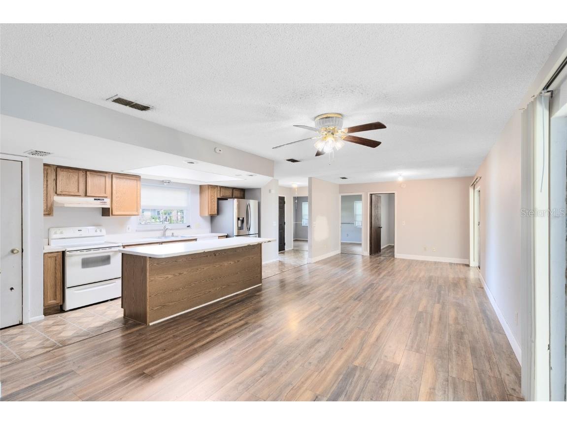 2402 Franklin Drive Kissimmee FL 34744 O6343498 image5