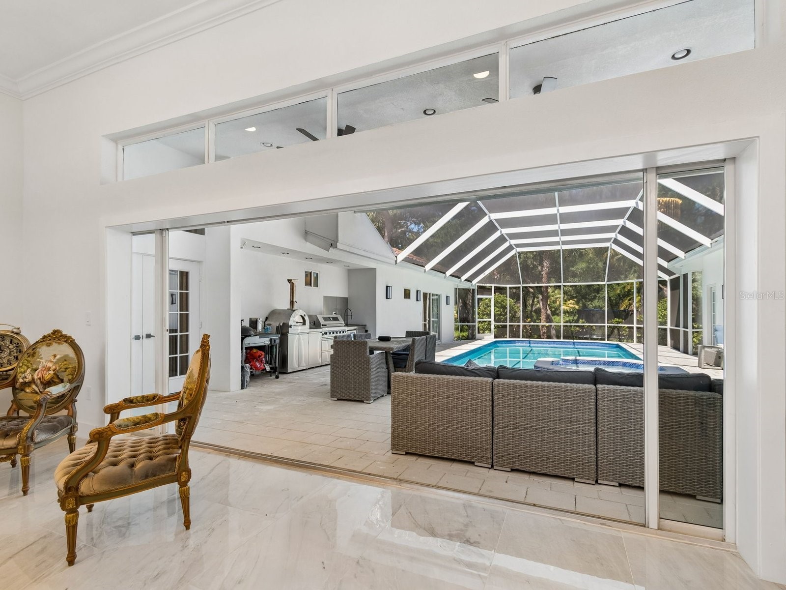 2402 Huntington Boulevard Safety Harbor FL 34695 TB8510708 image19