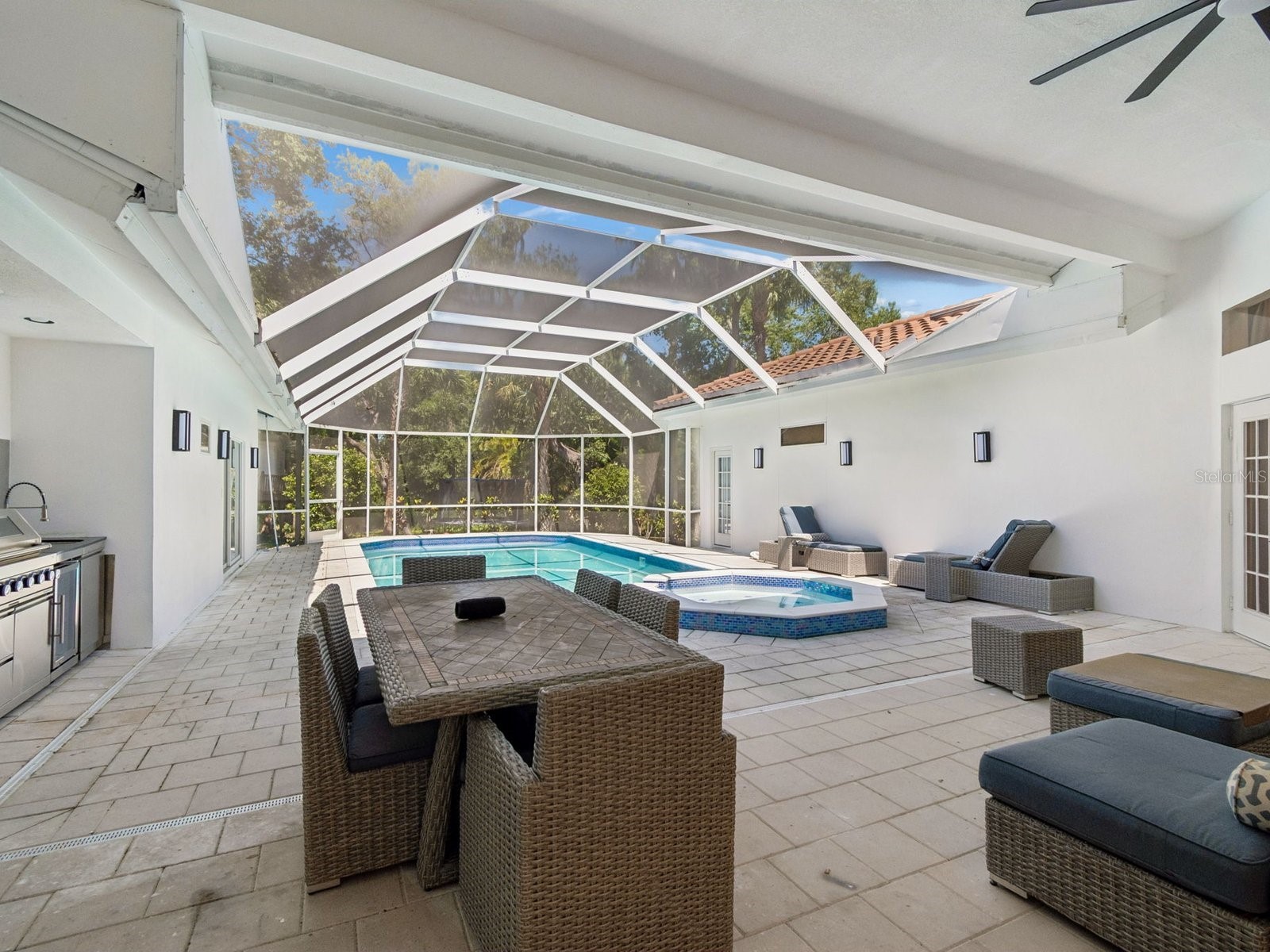 2402 Huntington Boulevard Safety Harbor FL 34695 TB8510708 image21