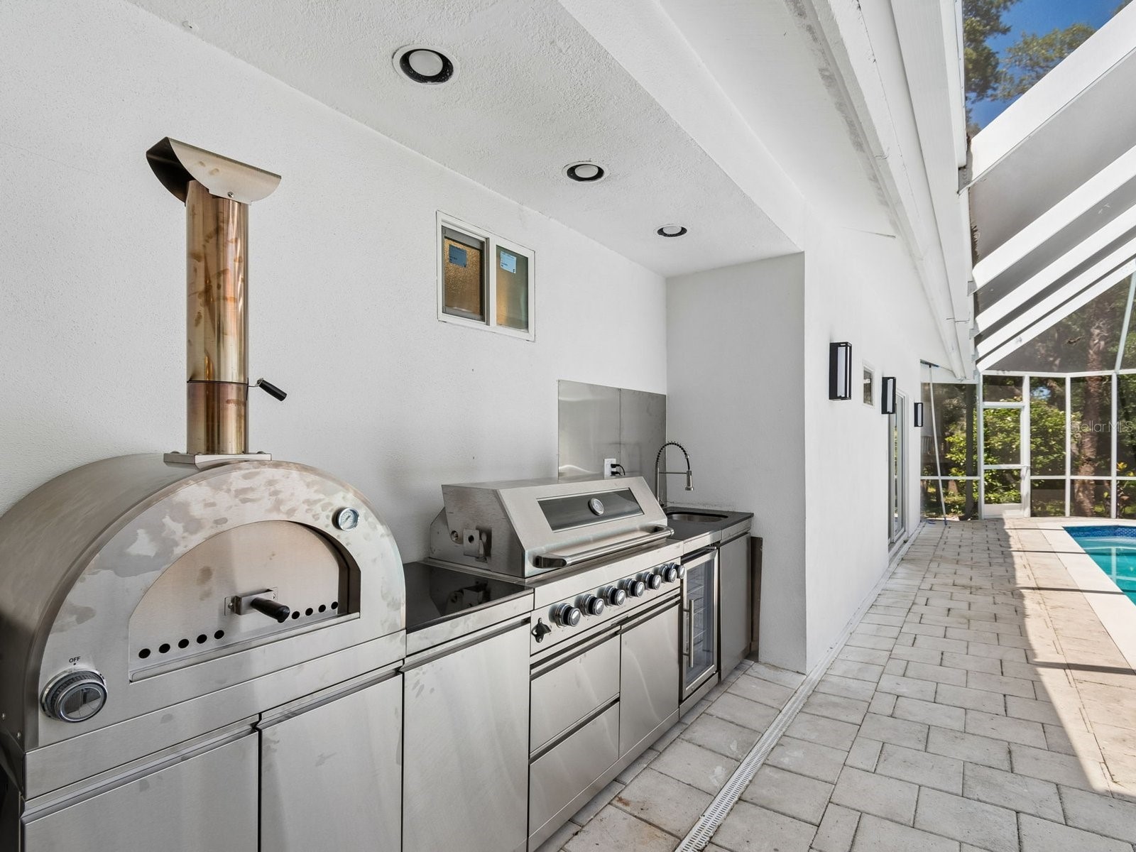 2402 Huntington Boulevard Safety Harbor FL 34695 TB8510708 image25