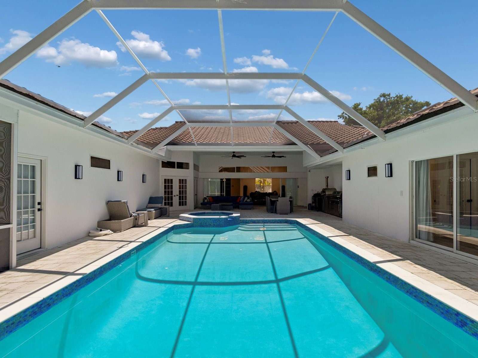 2402 Huntington Boulevard Safety Harbor FL 34695 TB8510708 image30