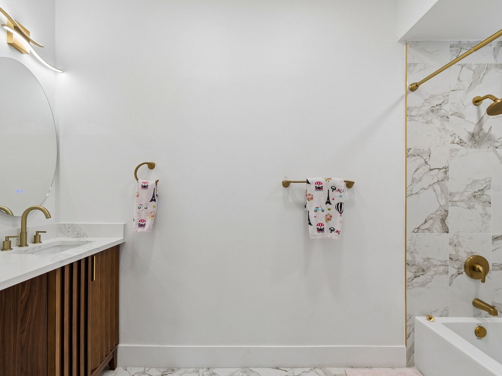 2402 Huntington Boulevard Safety Harbor FL 34695 TB8510708 image70
