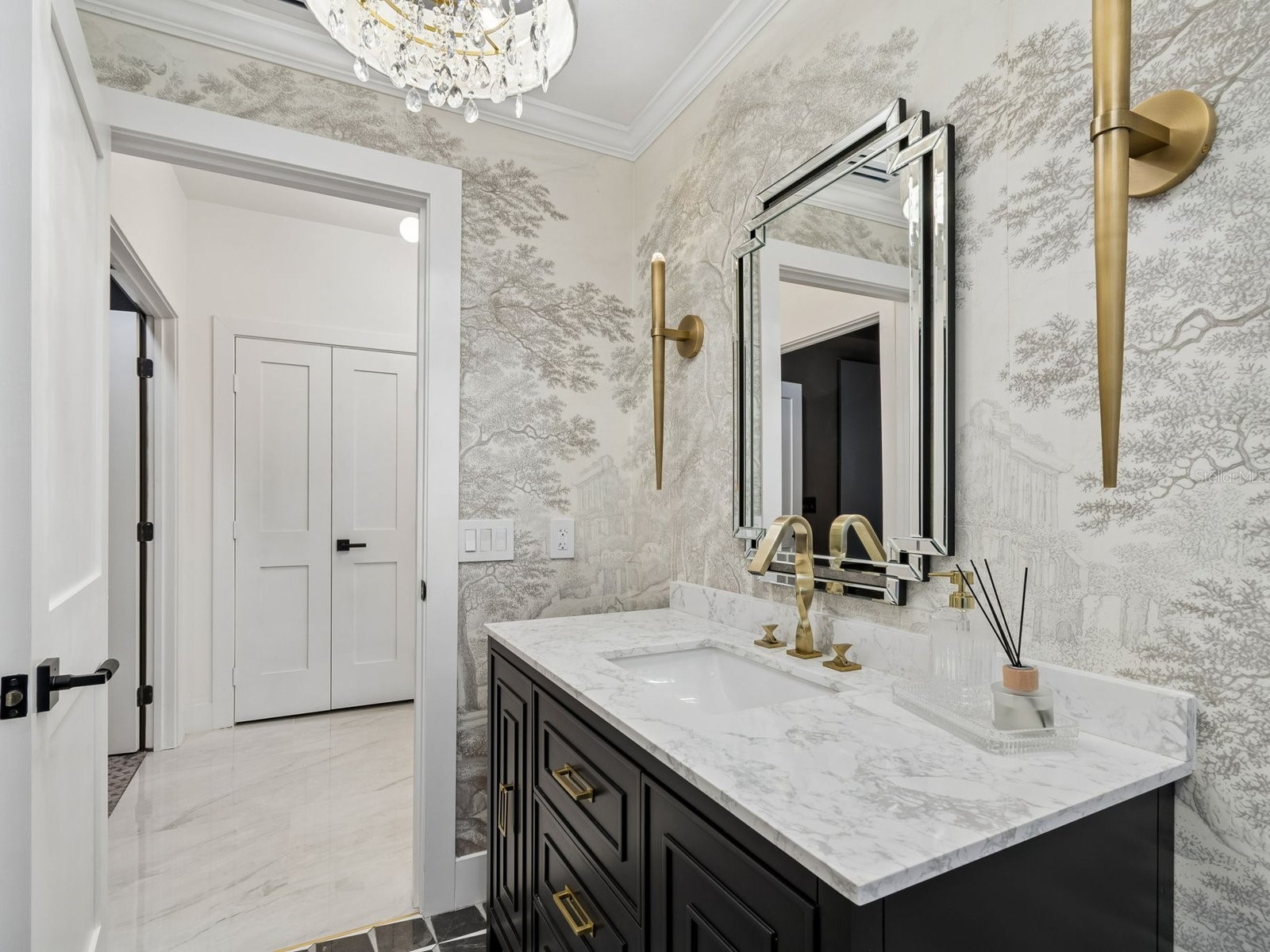 2402 Huntington Boulevard Safety Harbor FL 34695 TB8510708 image79