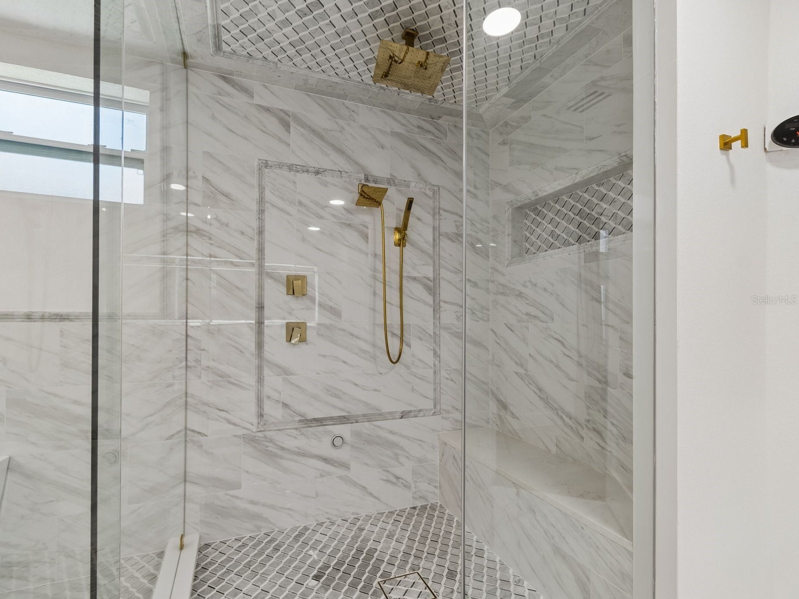 2402 Huntington Boulevard Safety Harbor FL 34695 TB8510708 image86