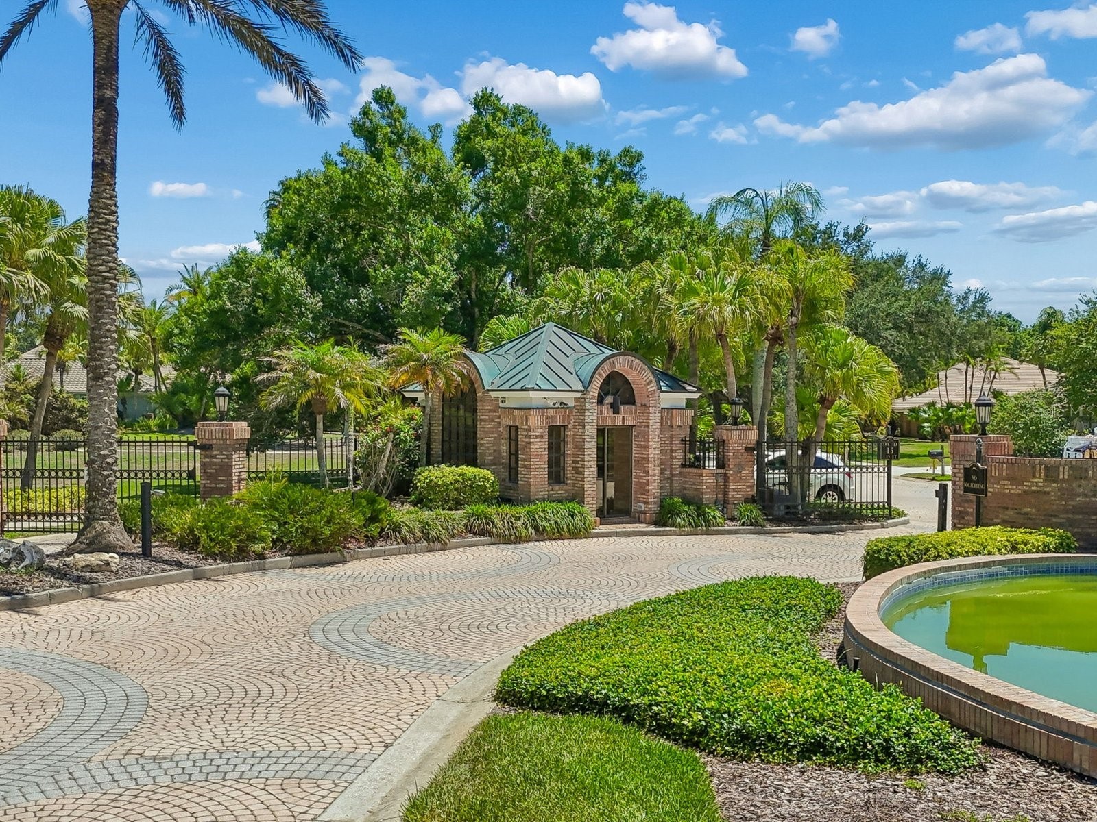 2402 Huntington Boulevard Safety Harbor FL 34695 TB8510708 image96