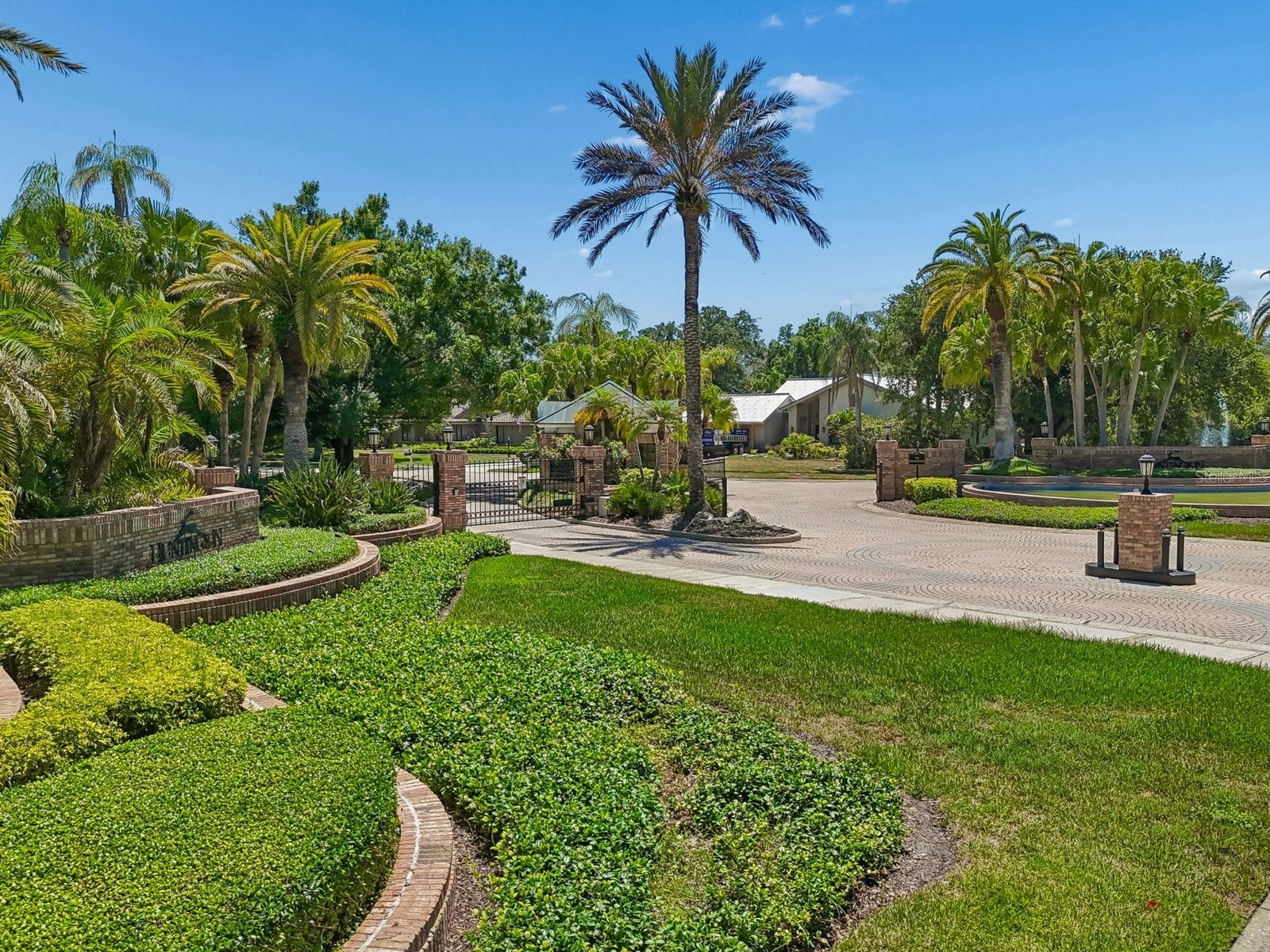2402 Huntington Boulevard Safety Harbor FL 34695 TB8510708 image98