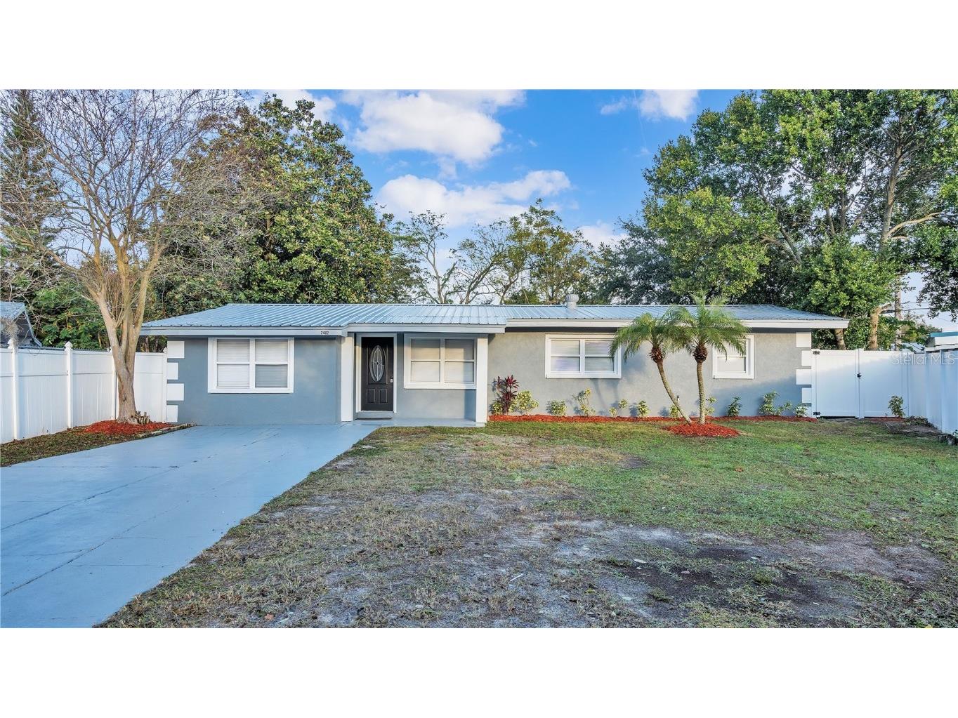 2402 Kiwanis Avenue Lakeland FL 33801 L4941607 image1