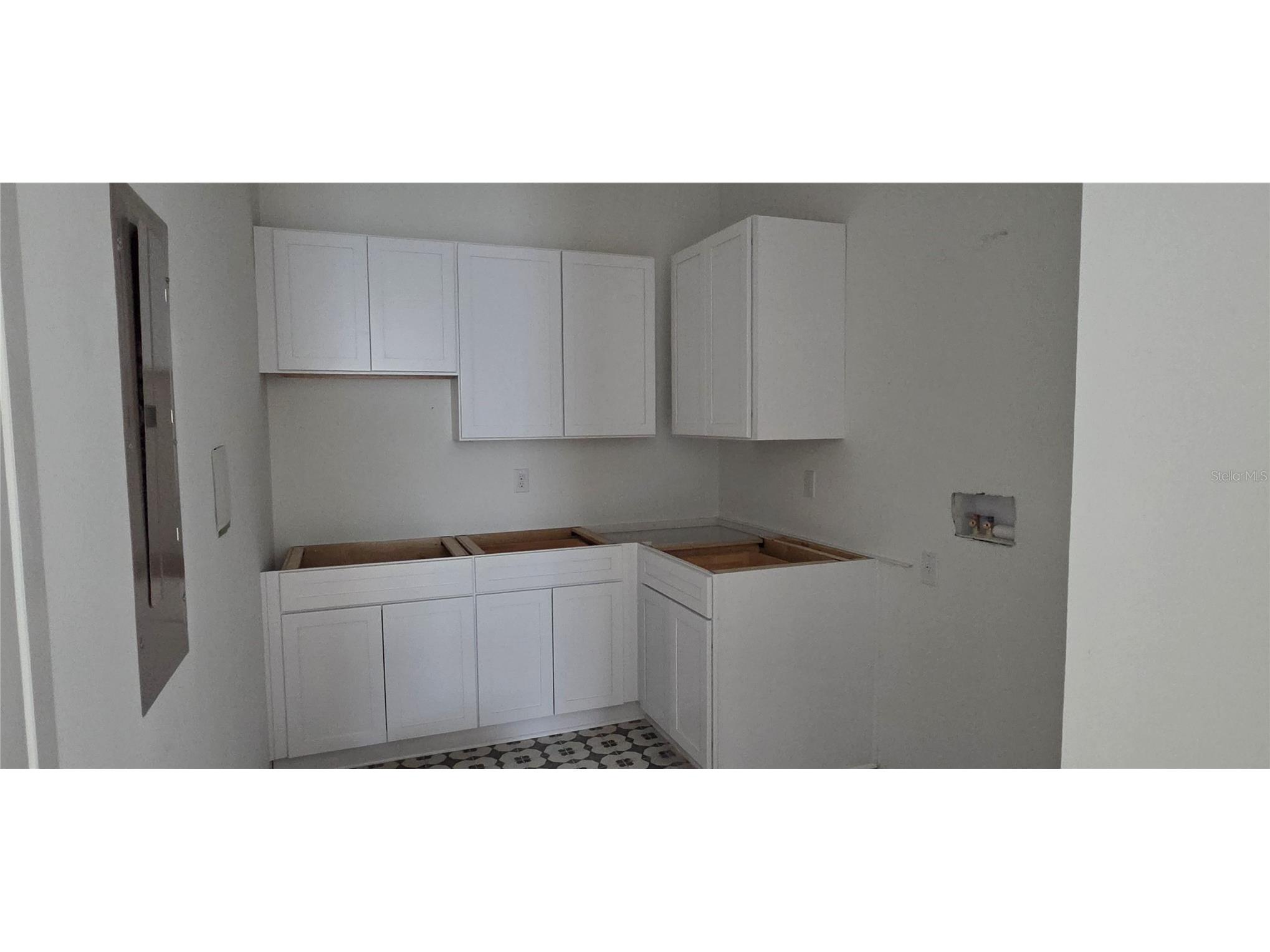 2402 N Glenwood Drive Tampa FL 33602 TB8354420 image9