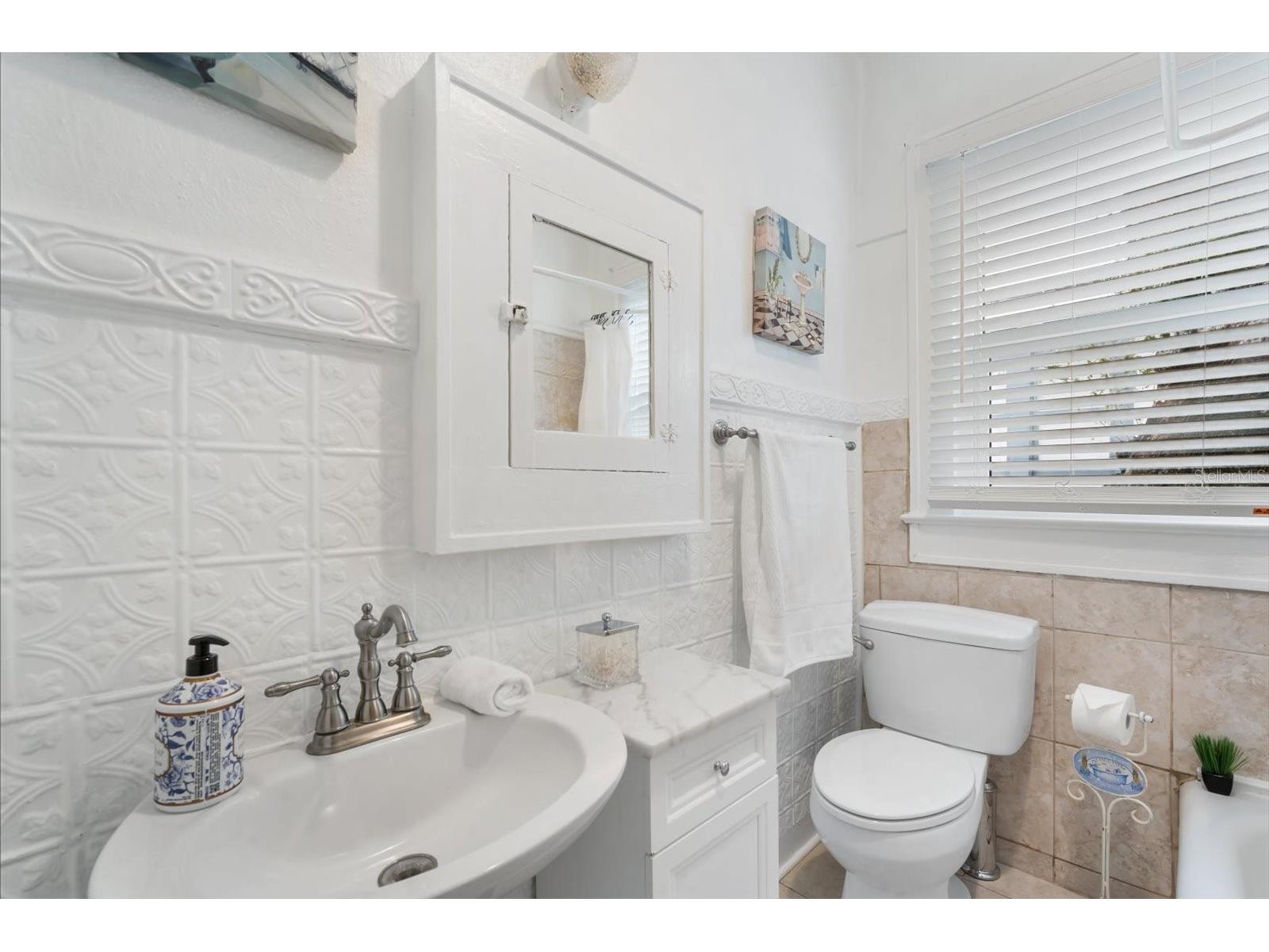 2402 N Ridgewood Avenue Tampa FL 33602 TB8440288 image16