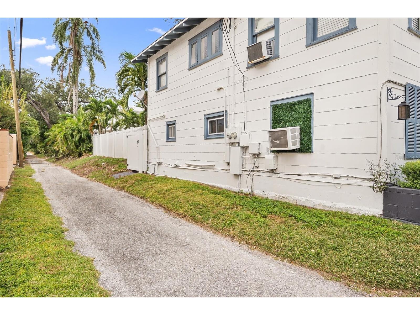 2402 N Ridgewood Avenue Tampa FL 33602 TB8440288 image33