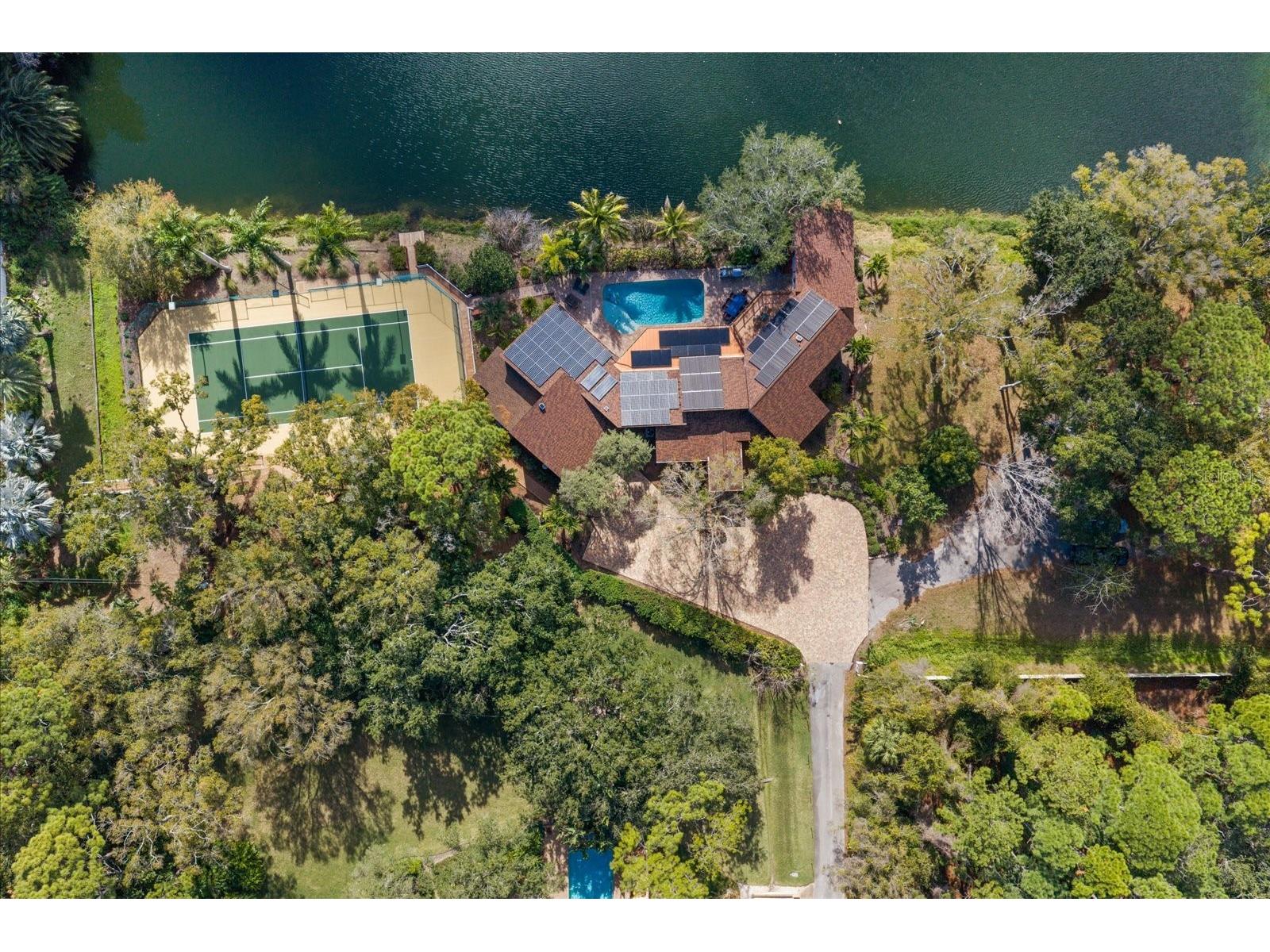 2402 Pine Hammock Clearwater FL 33764 TB8463686 image1