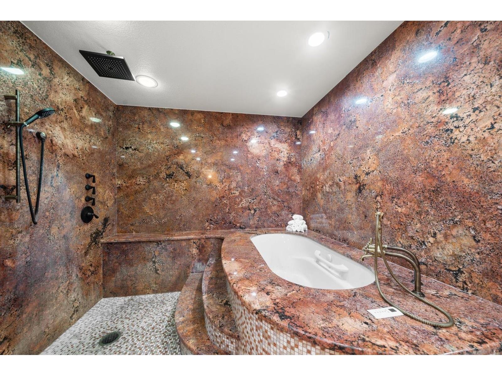 2402 Pine Hammock Clearwater FL 33764 TB8463686 image43