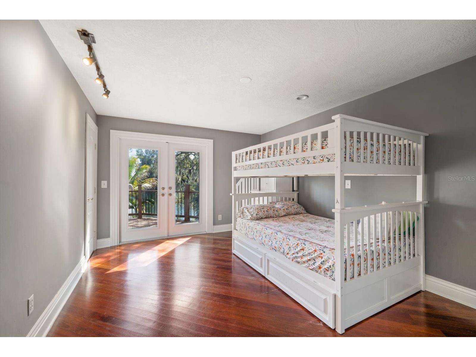 2402 Pine Hammock Clearwater FL 33764 TB8463686 image59