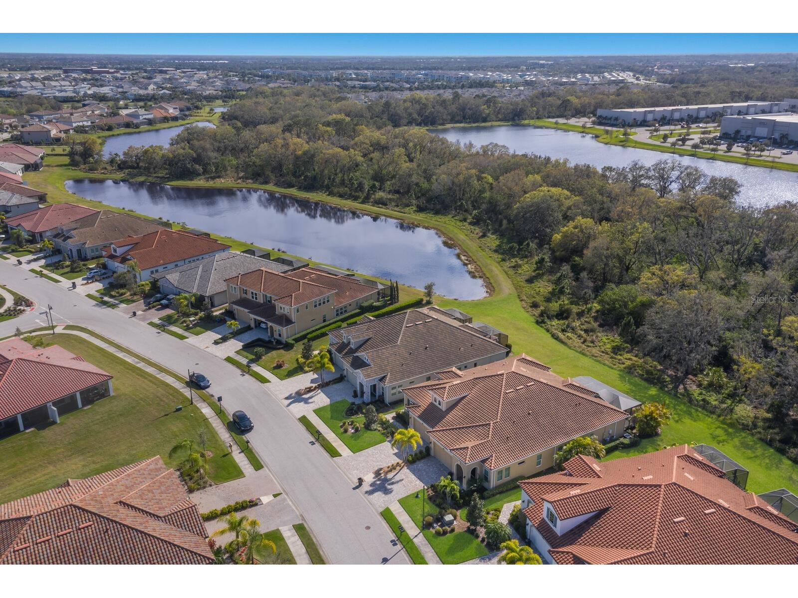 2402 Starwood Court Lakewood Ranch FL 34211 A4679505 image40