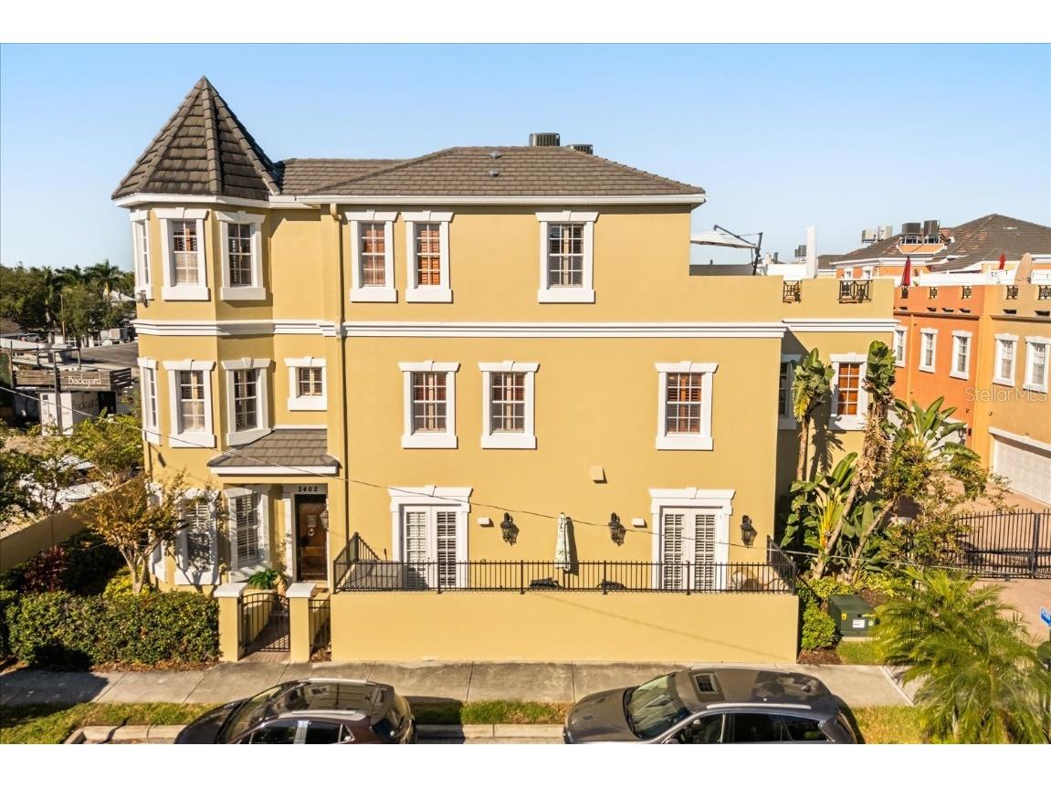 2402 Victoria Gardens Lane Tampa FL 33609 O6352135 image1