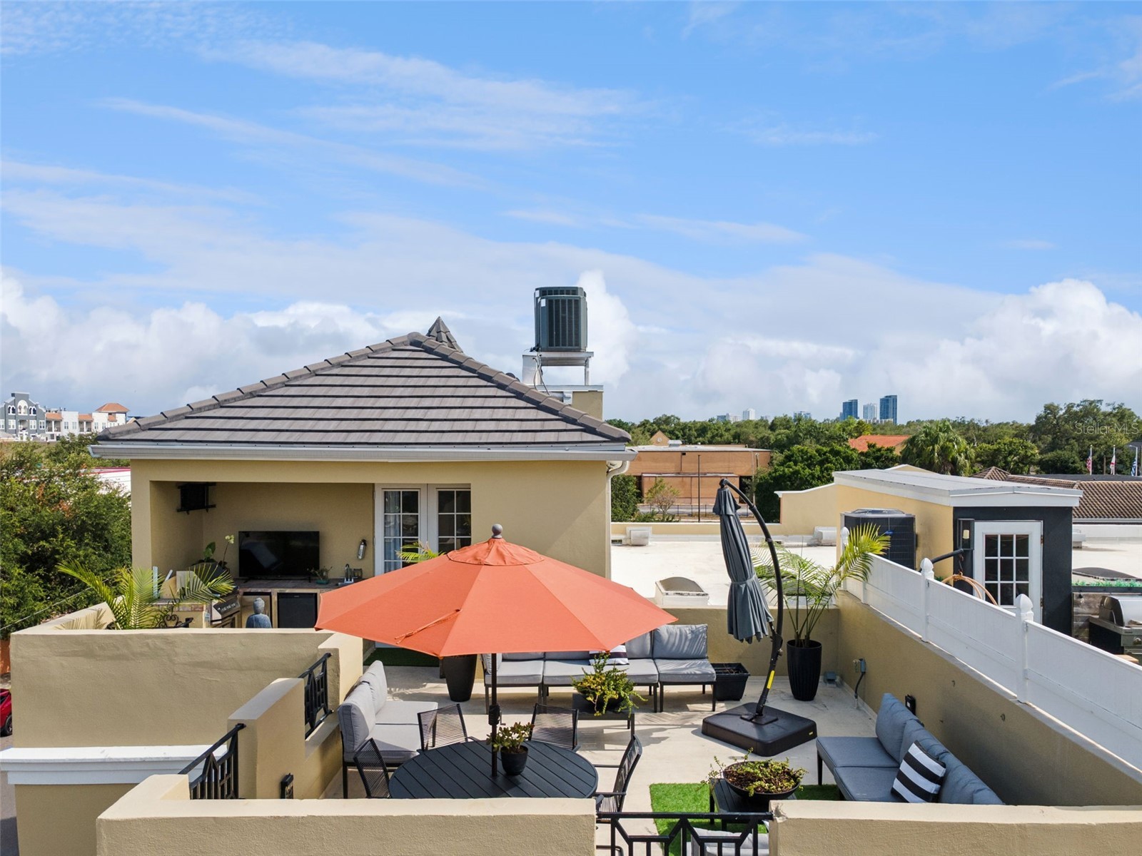 2402 Victoria Gardens Lane Tampa FL 33609 O6424072 image50