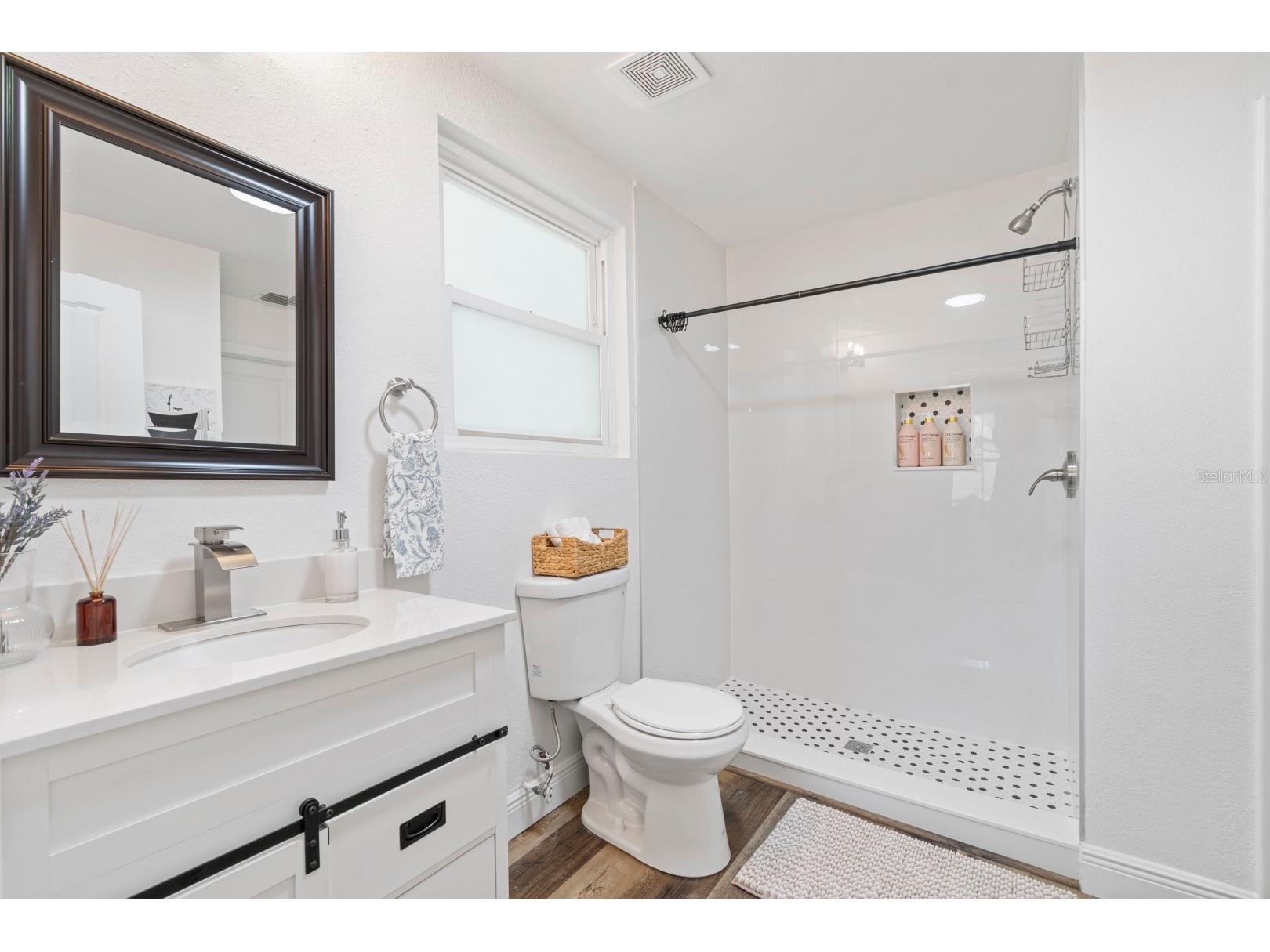 2402 W Cypress Street Tampa FL 33609 TB8503676 image12