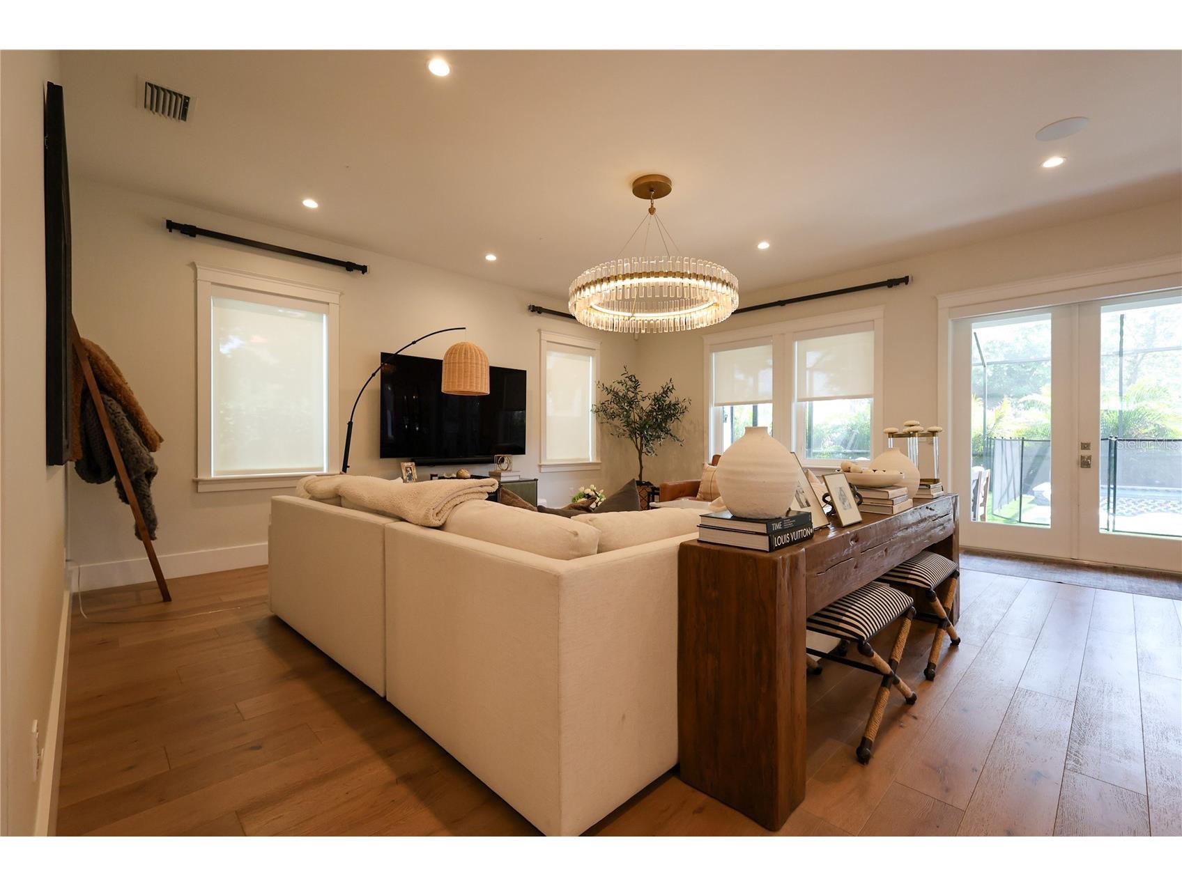 2402 W Parkland Boulevard Tampa FL 33609 TB8492227 image9
