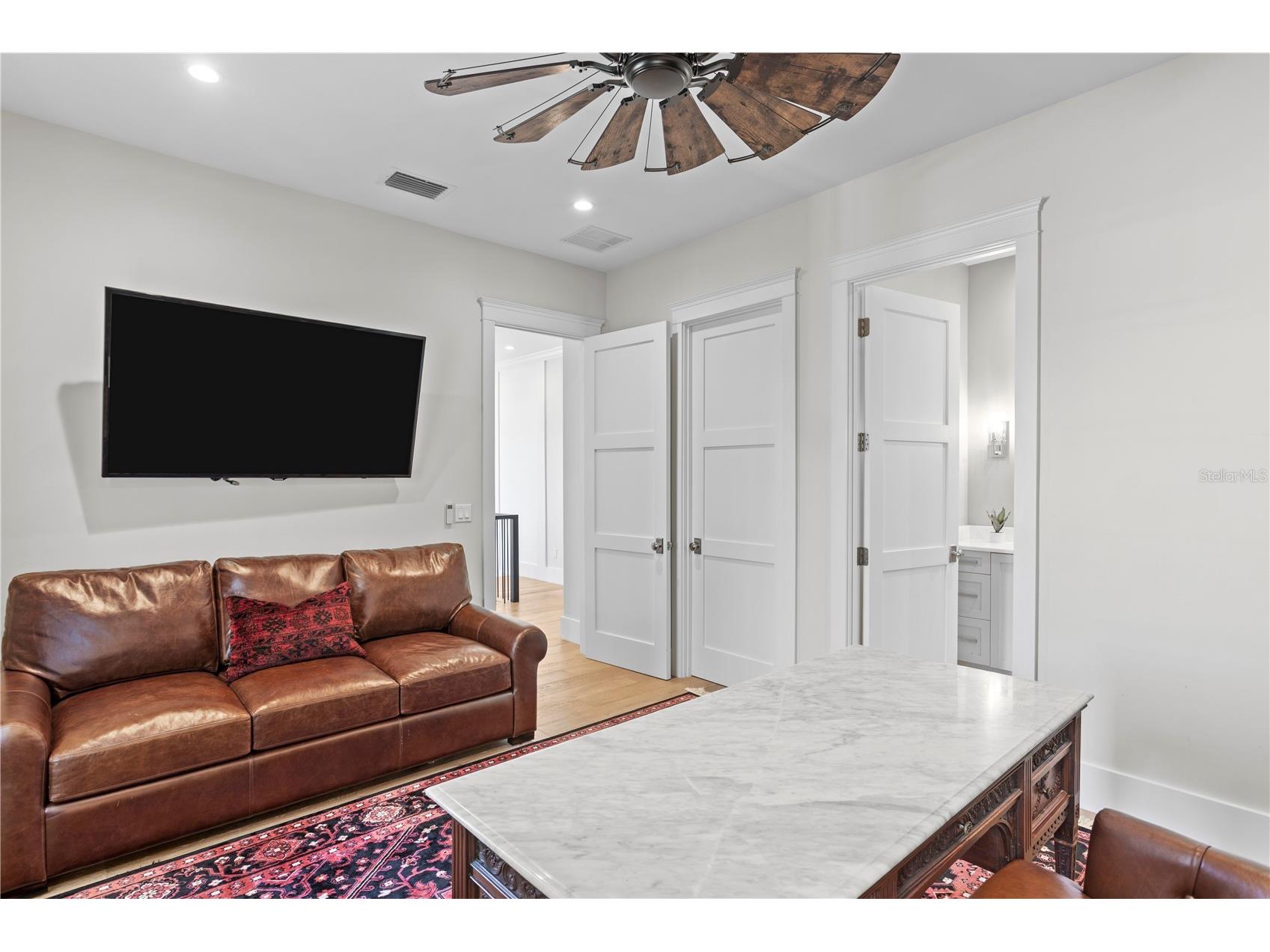 2402 W Parkland Boulevard Tampa FL 33609 TB8499755 image34