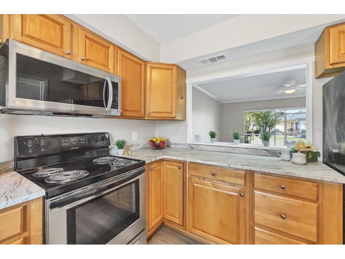 2403 Aspinwall Street Sarasota FL 34237 A4645496 image11