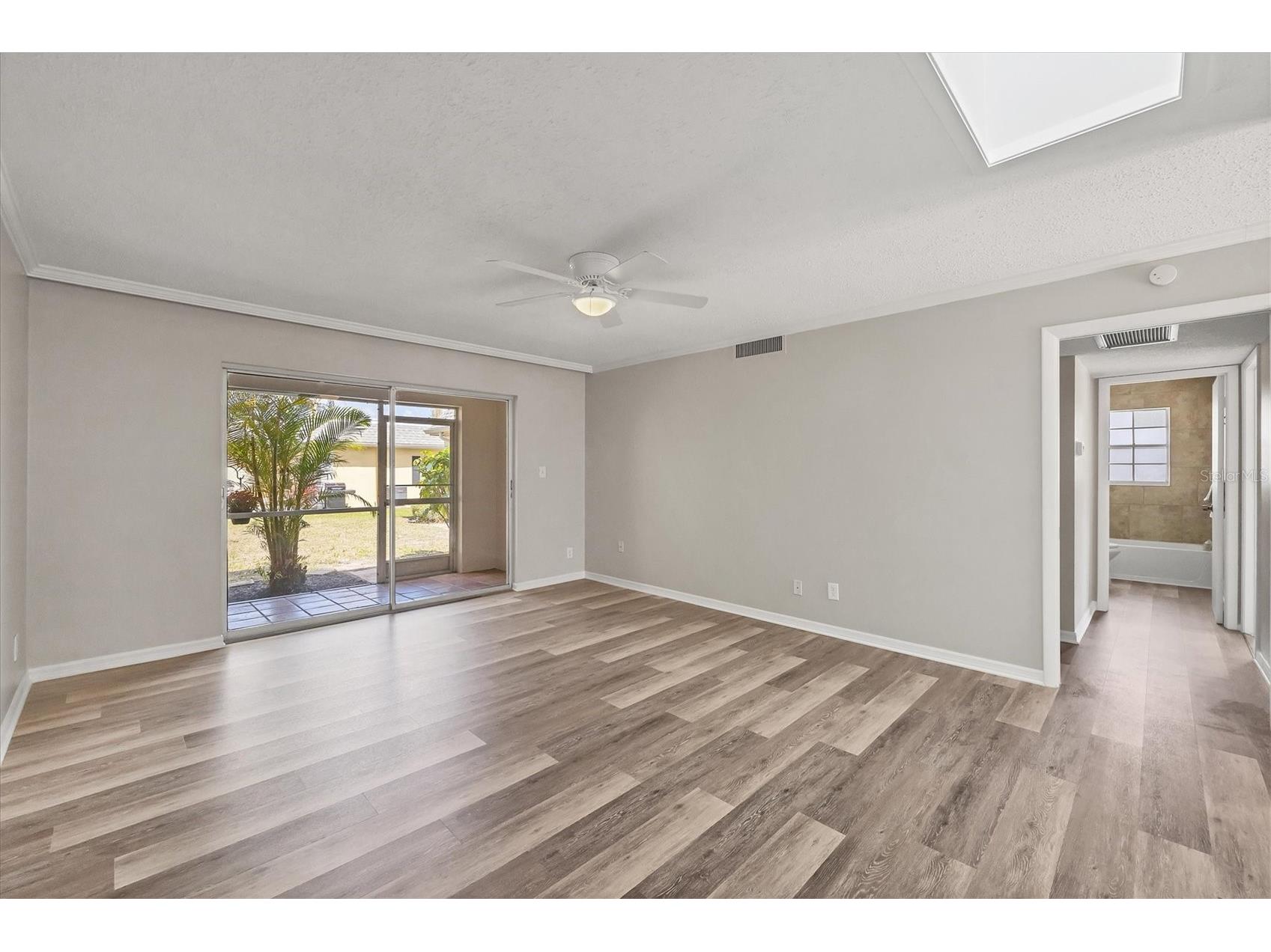 2403 Aspinwall Street Sarasota FL 34237 A4690662 image5