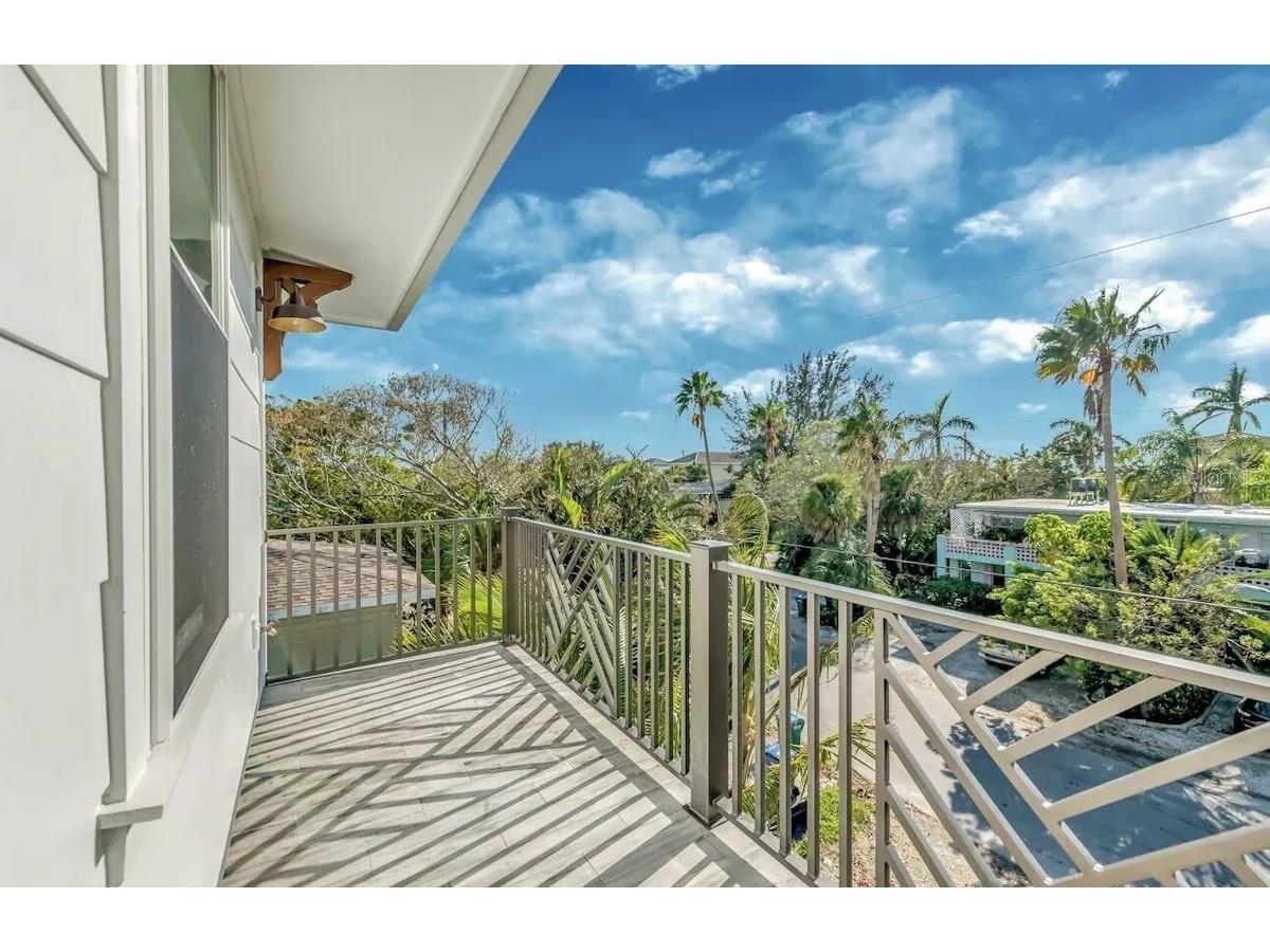 2403 Avenue C Bradenton Beach FL 34217 A4684030 image16