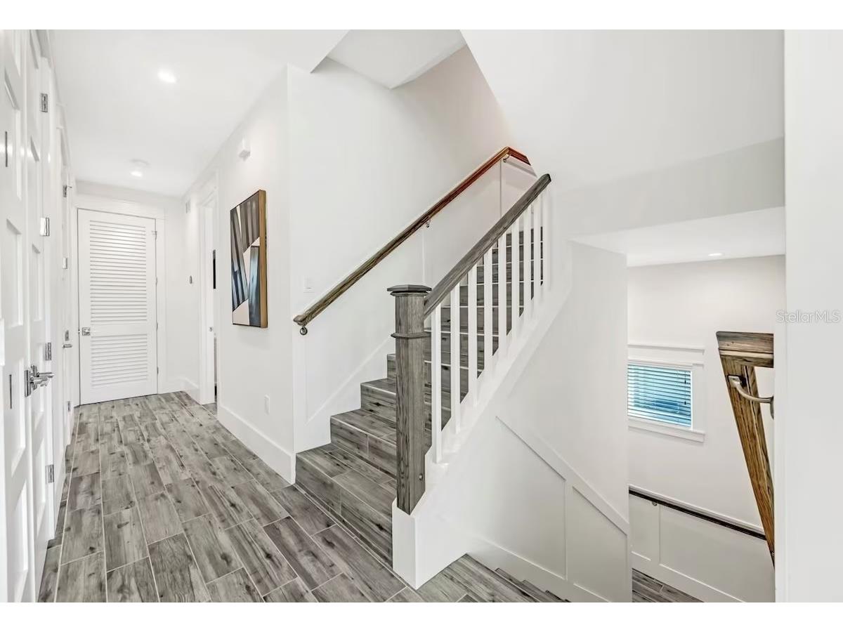 2403 Avenue C Bradenton Beach FL 34217 A4684030 image35
