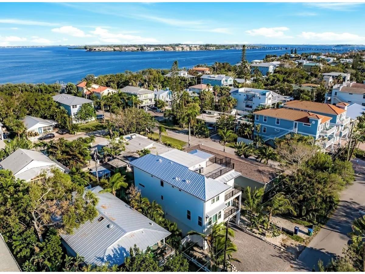2403 Avenue C Bradenton Beach FL 34217 A4684030 image43