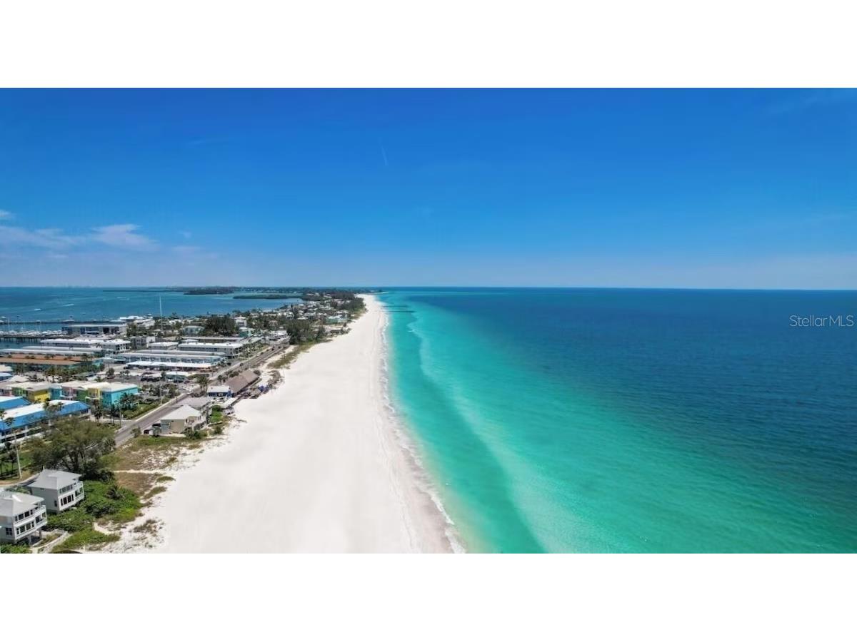 2403 Avenue C Bradenton Beach FL 34217 A4684030 image45