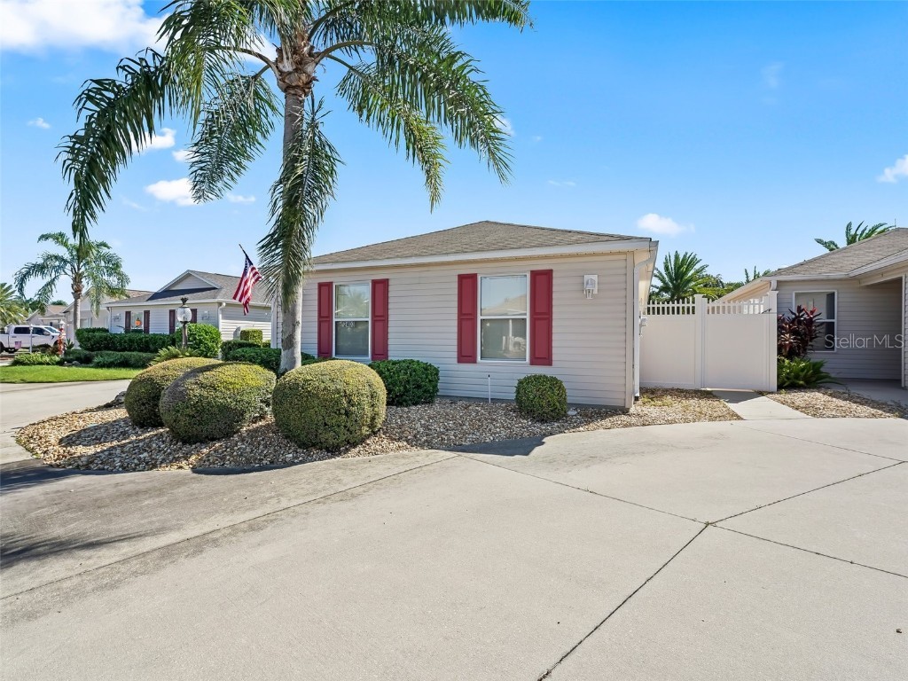 2403 Bayberry Court, The Villages, FL, 32162 MLS G5088397 Edina Realty