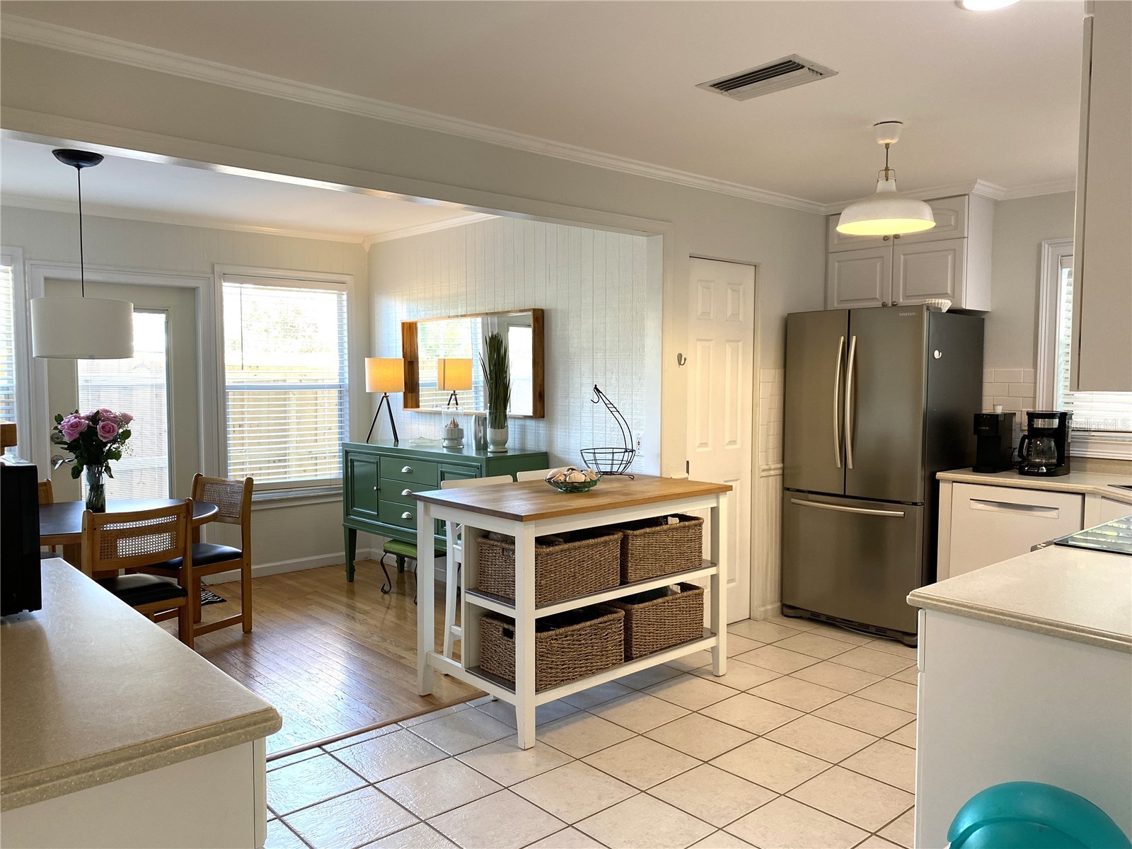 2403 Browning Street Sarasota FL 34237 A4689230 image5