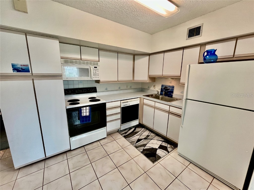 2403 Finlandia Lane #57 Clearwater FL 33763 TB8419376 image8
