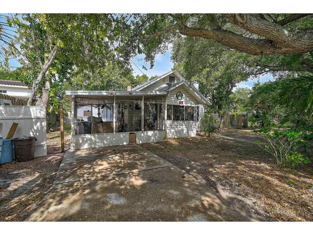 2403 Hickory Avenue Sarasota FL 34234 A4689265 image3