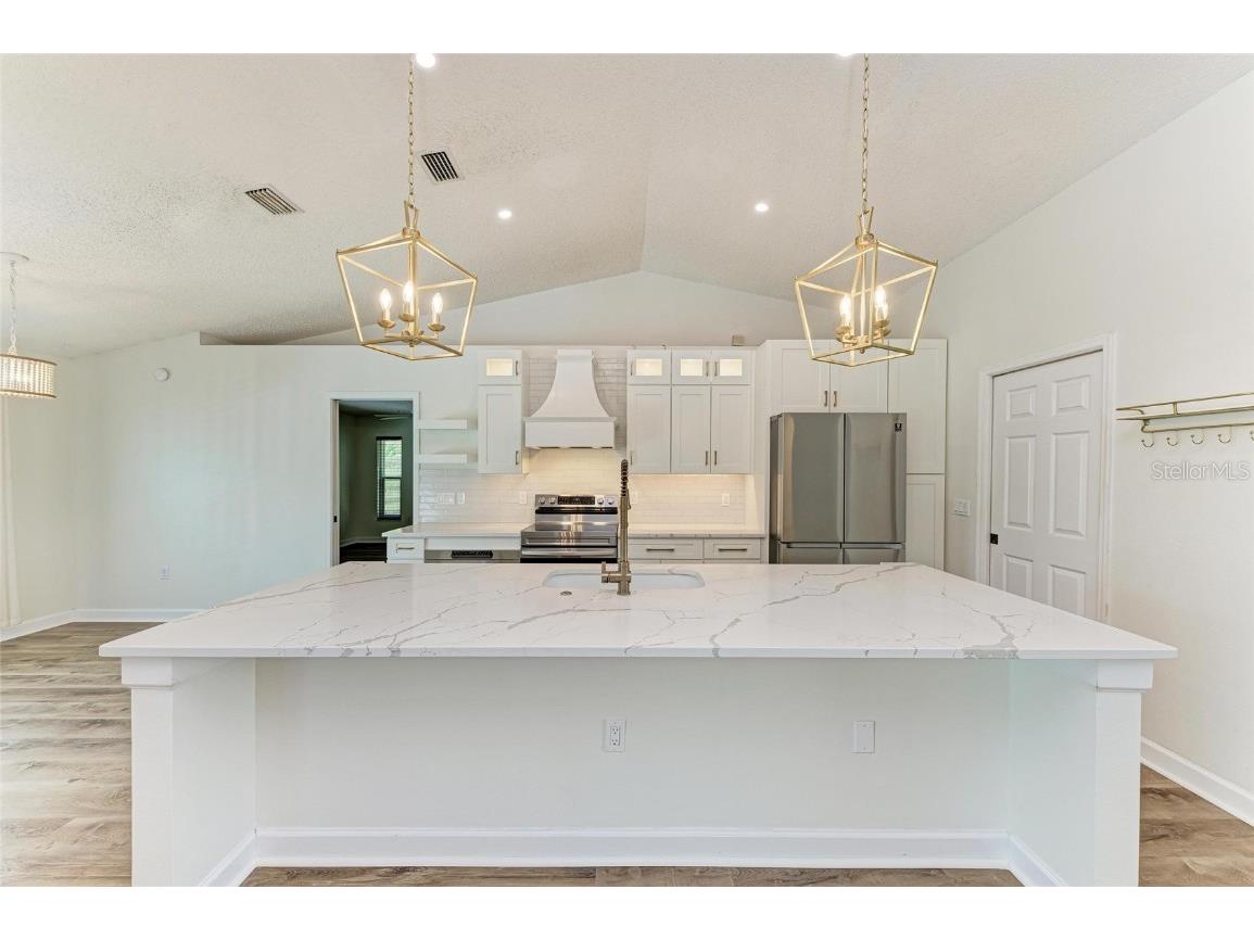 2403 Icecapade Drive Sarasota FL 34240 A4660800 image12