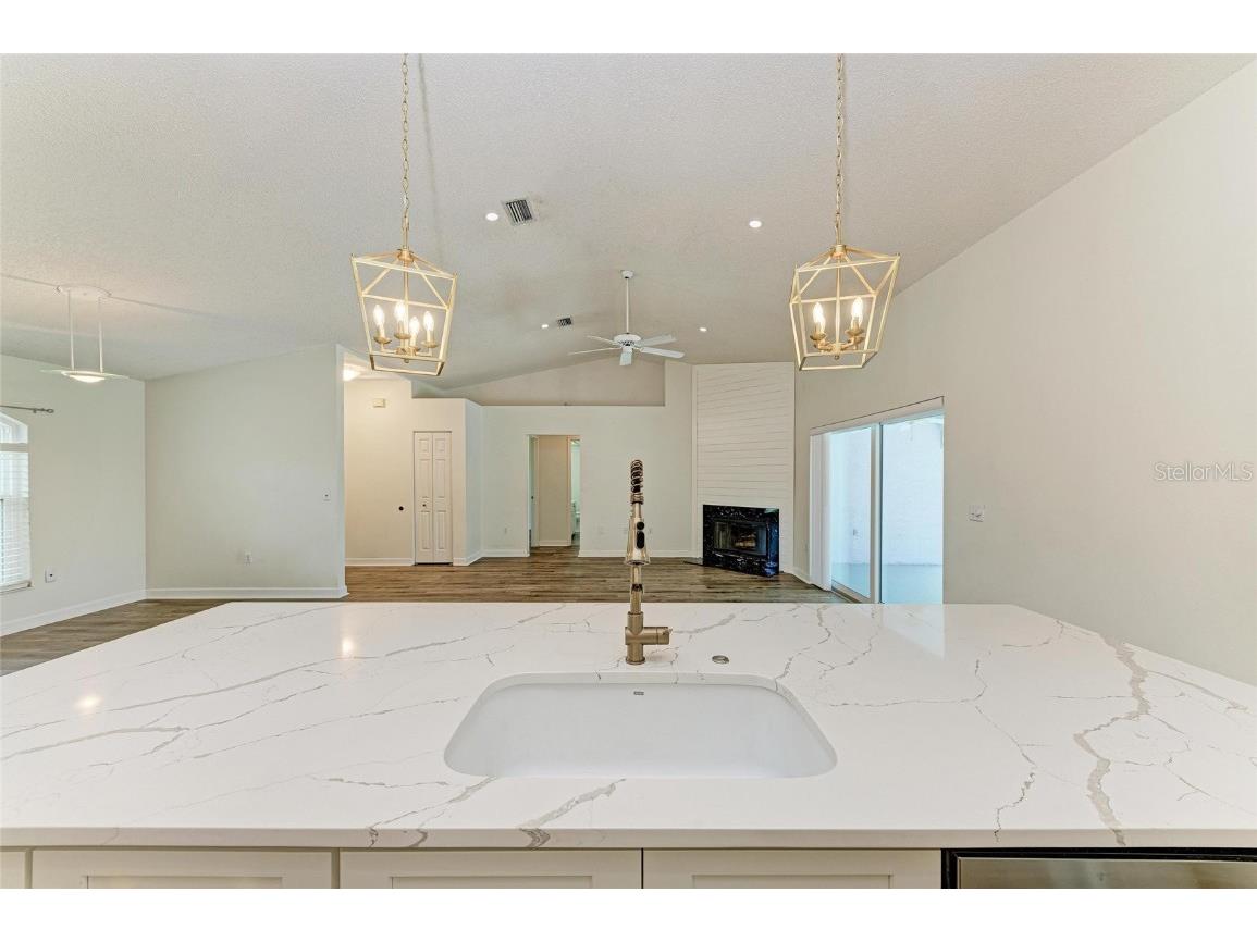 2403 Icecapade Drive Sarasota FL 34240 A4660800 image17