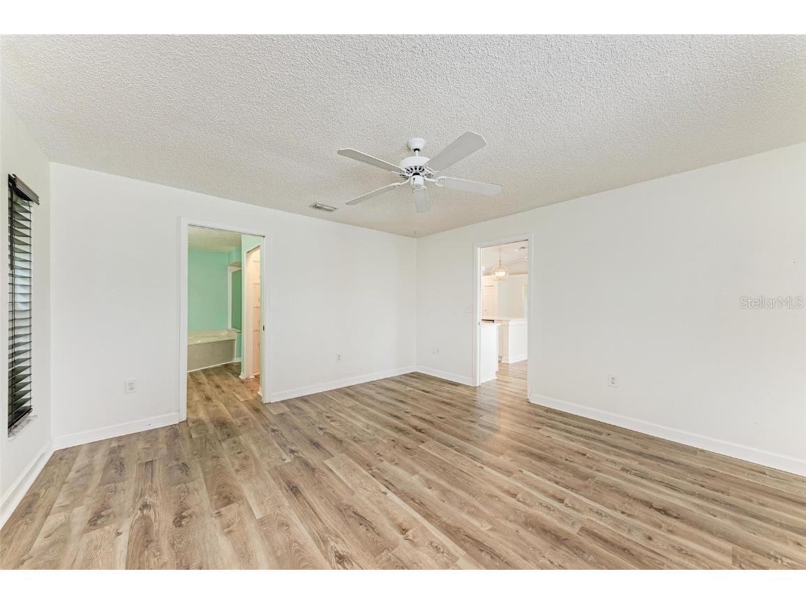 2403 Icecapade Drive Sarasota FL 34240 A4660800 image23