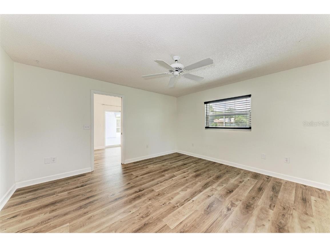 2403 Icecapade Drive Sarasota FL 34240 A4660800 image24